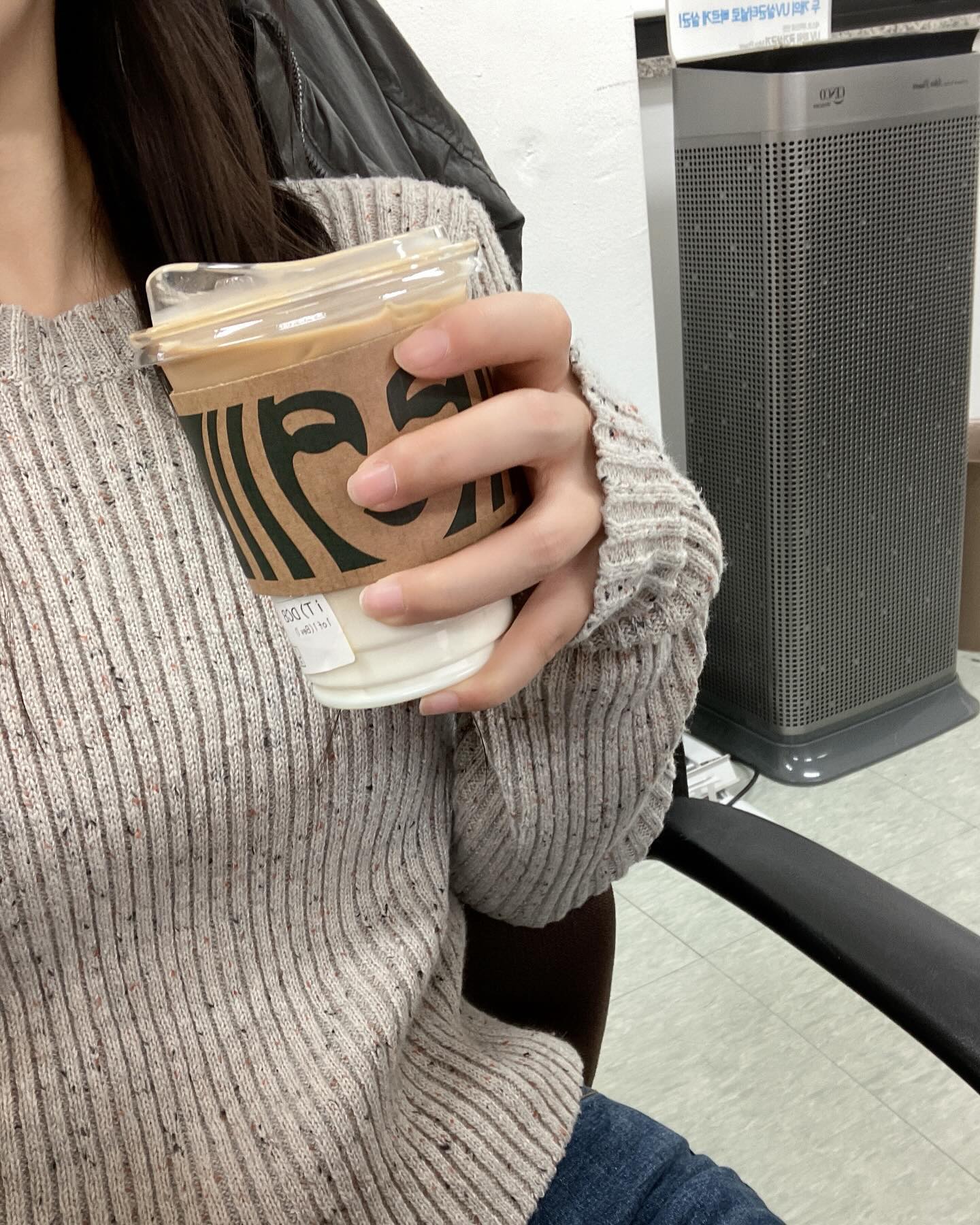 앉아서 찍은 일주일 데일리룩👚🤎