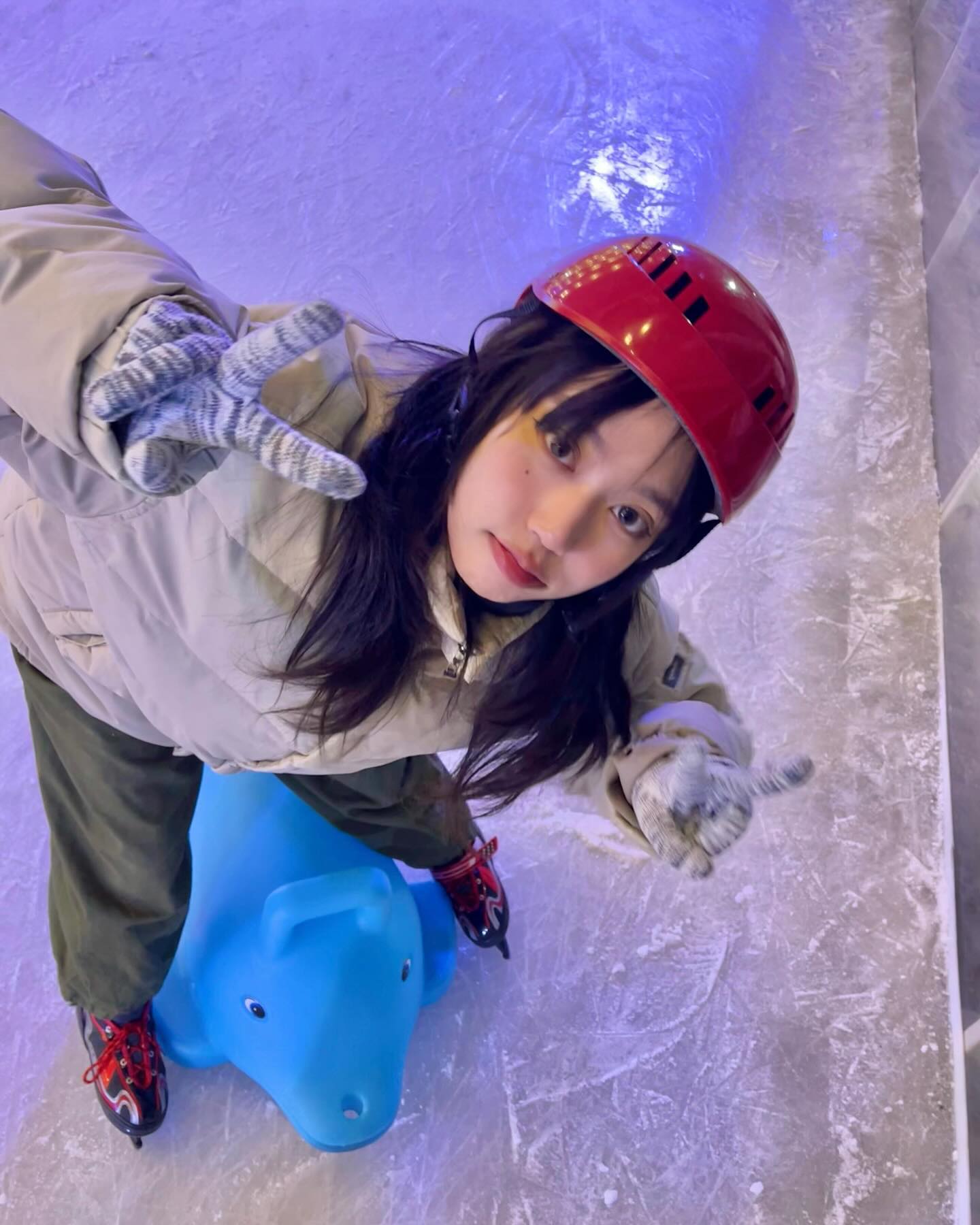 ❄️아이스 스케이트 후기⛸️

신남 - 발발발 - 기빨림
+ 애기들 개잘탐

.
.
.
. 
#대전여행#대전아이스링크장#대전엑스포#대전엑스포시민광장#대전실내데이트 #대전놀곳 #대전데이트코스 #아이스링크장 #대전 #아이스스케이트