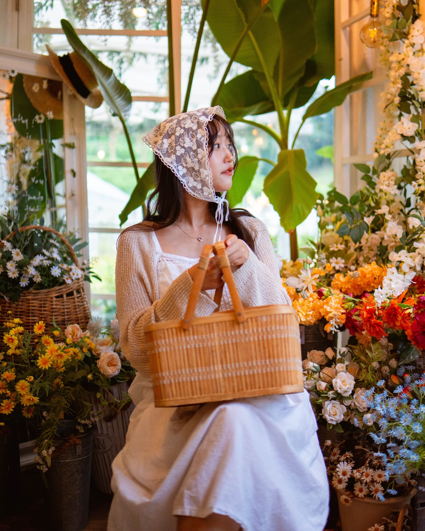 금손 작가님 덕분에 20대 이쁘게 기록중💛🌼✨️
남은 20대도 잘부탁드려요🍀

스냅 문의📸 chiki.fix

#스냅 #스냅사진 #야외스냅 #자연광 #자연광촬영 #자연광스냅 #캐논 #카메라 #촬영 #꽃 #정원 #컨셥사진 #피크닉스냅