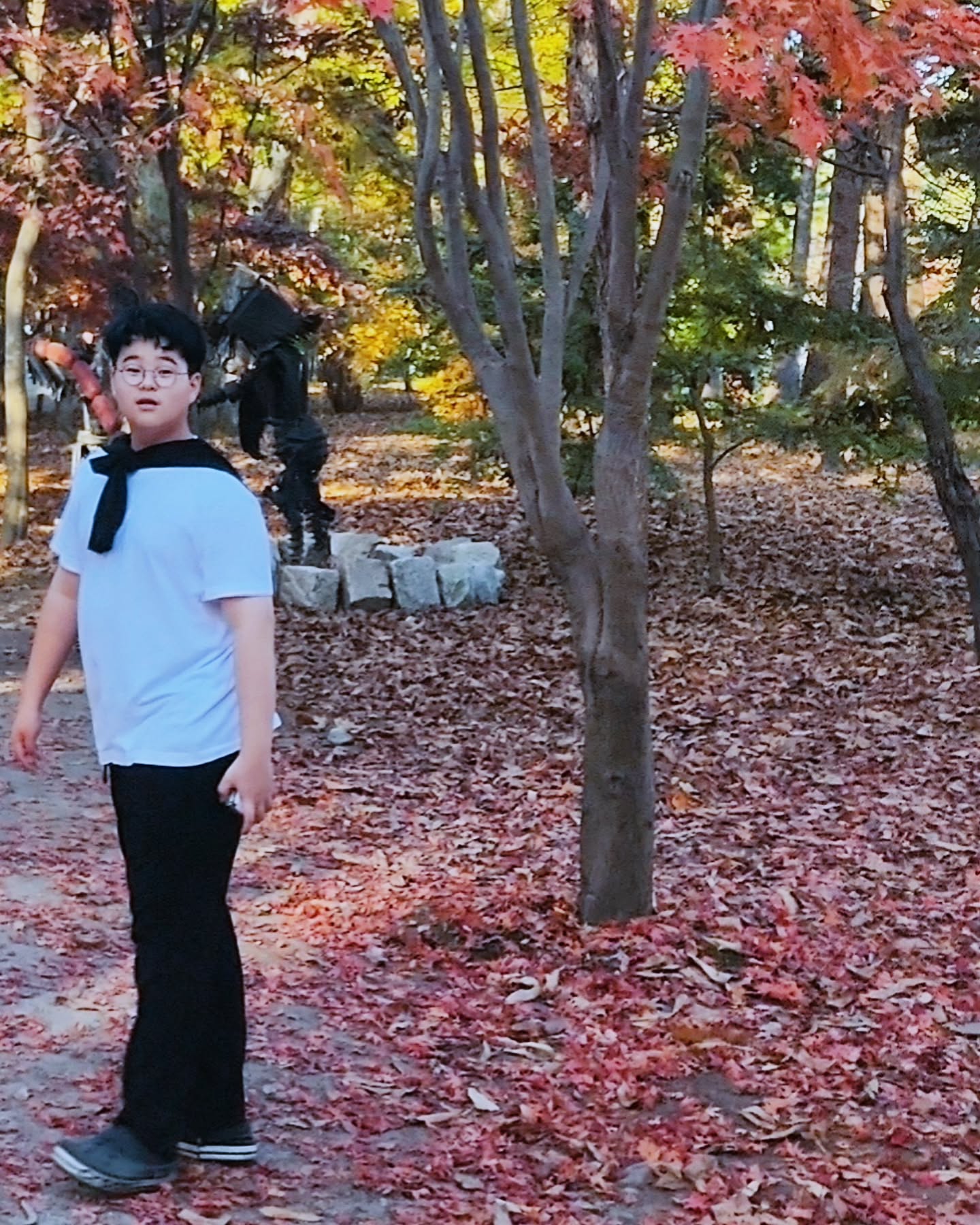 쑥~쑥!!길어지고 있는 울꼬맹이 
170의 키!!그만큼 넓어진 몸 ㅋㅋ
다 키로갈거라는 희망고문을 믿어보게써!!!
잘먹고~10시됨 취침하고~공부는 뭐 저쯤에 두고 열심히 자는  커~다란 꼬맹이👶