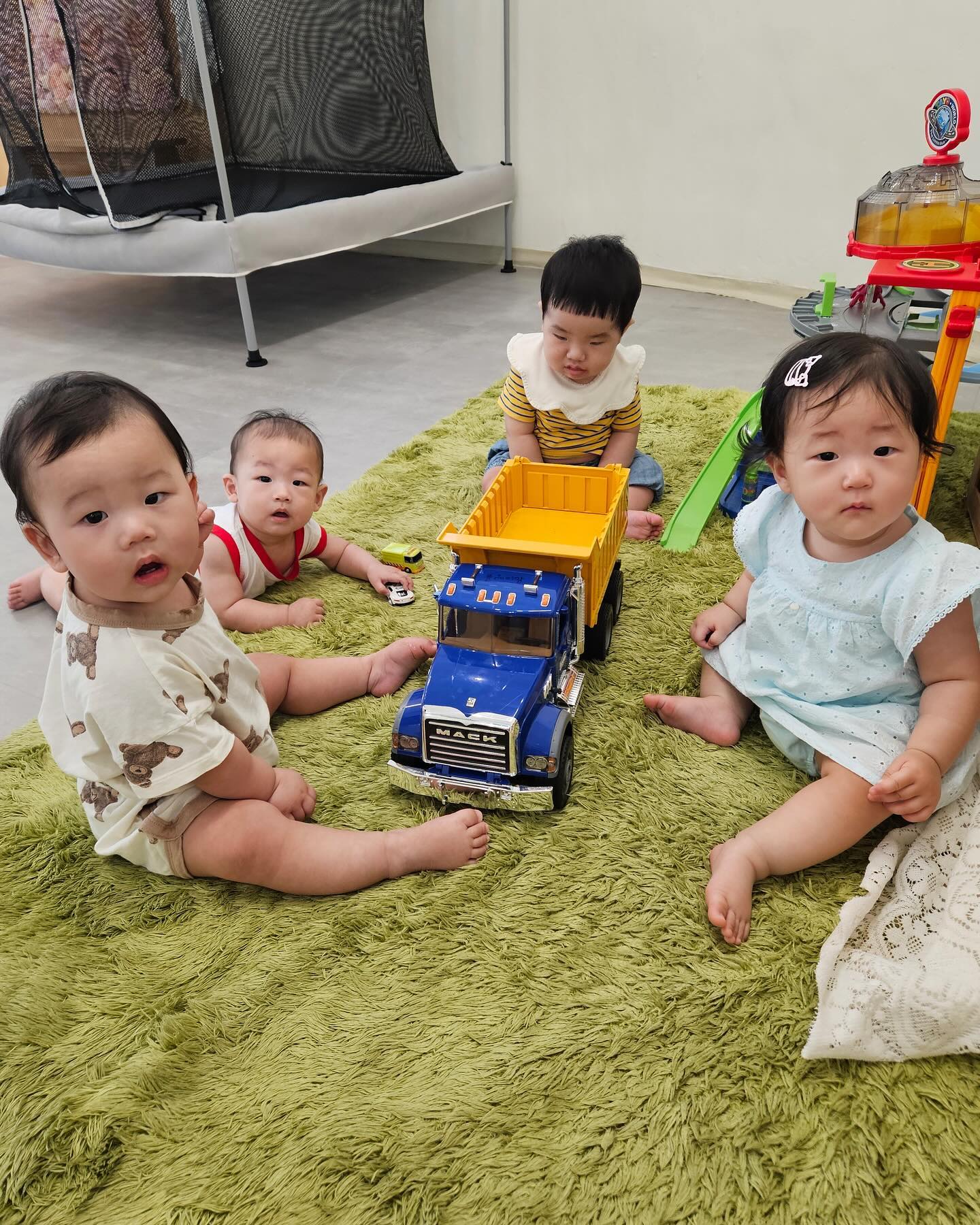 뒤늦은 토공육 사진 투적🐰♥️
물놀이또가장