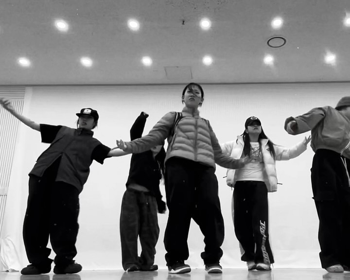 RigHt tHuRr 🤙🏼💦 

dc / mschuhouse_  #chuchoreography 

with team_saltyyy 

chingy #rightthurr 
#choreo #dancer #dance #korea #viral #dancevideo
