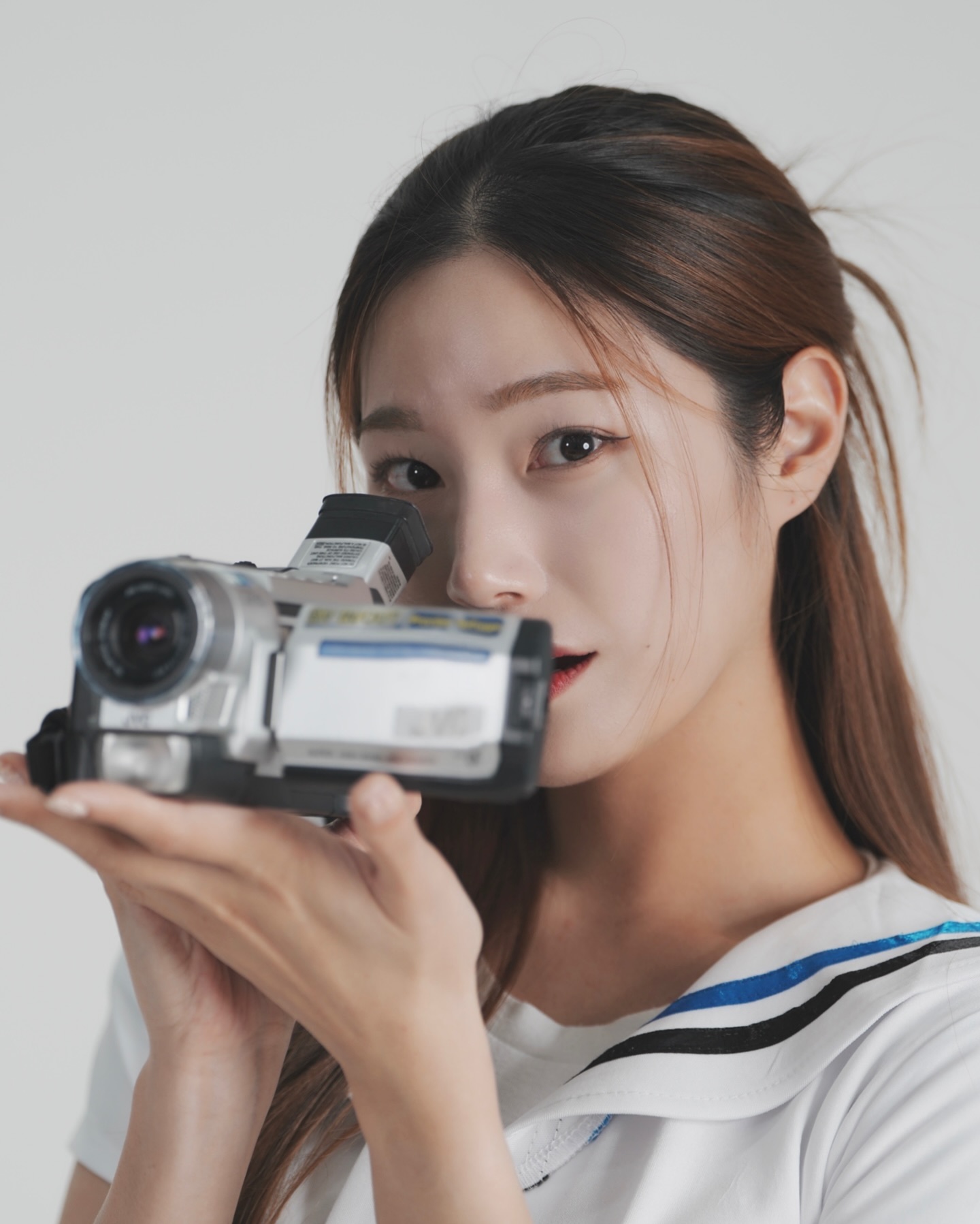 2월에 찍었던 사진 📷
.
.
.
#프로필사진 #개인프로필 #개인프로필촬영 #개인화보 #컨셉촬영