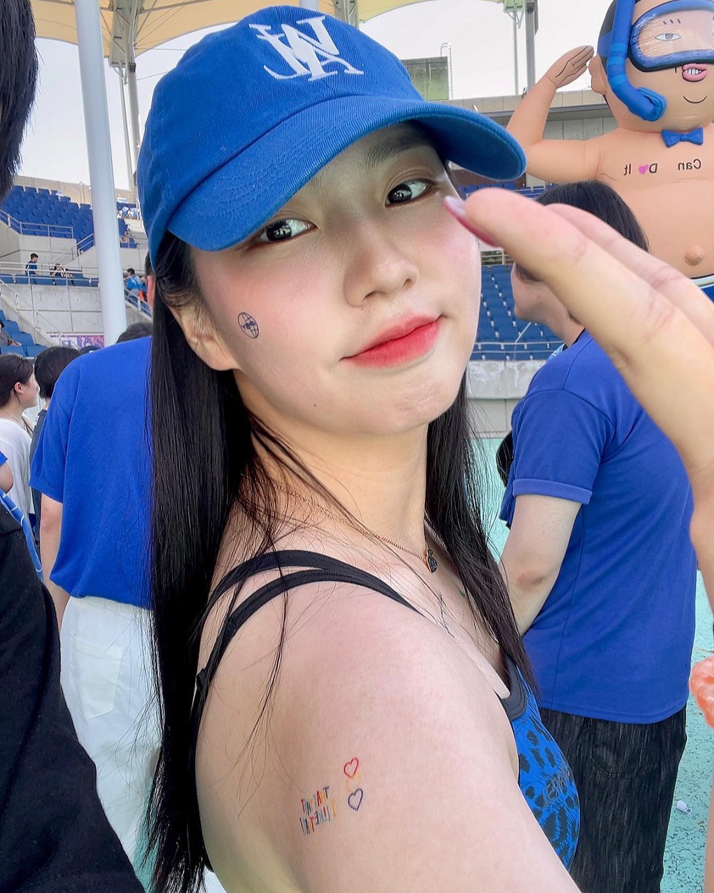 #ㅇㅇㄷㅇ #흠뻑쇼
23.07.08 pm6:42-11:00💙
끼쟁이오빠랑 2번째 여름