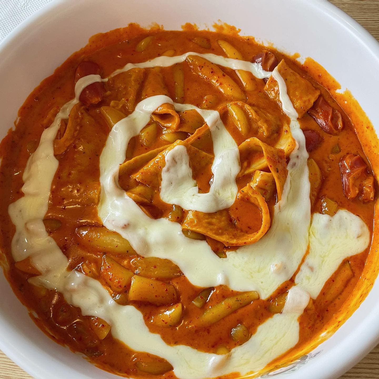 계산대 앞까지 가기 힘들다면😓💦
엽떡 홀주문 이용해보기😍!
@@친구야 엽떡 매장에서도 핸폰으루 계산한대 @@
1. 엽떡앱 접속
2. 홀주문 클릭
3. 테이블 QR코드 스캔
4. 테이블 번호 입력
엽기떡볶이 양재점😋
위치📍
서울 강남구 남부순환로 359길 8 2층
운영시간⏰
11:00 ~ 2:00
지도🗺️
https://m.place.naver.com/restaurant/37003739/home?entry=pll

직접 테이블까지 엽떡 가져다주신담🥹!!
#엽포터즈5기 #엽떡 #엽기떡볶이 #맛집 #맛스타그램 #서포터즈 #서포터즈활동 #먹스타 #좋아요