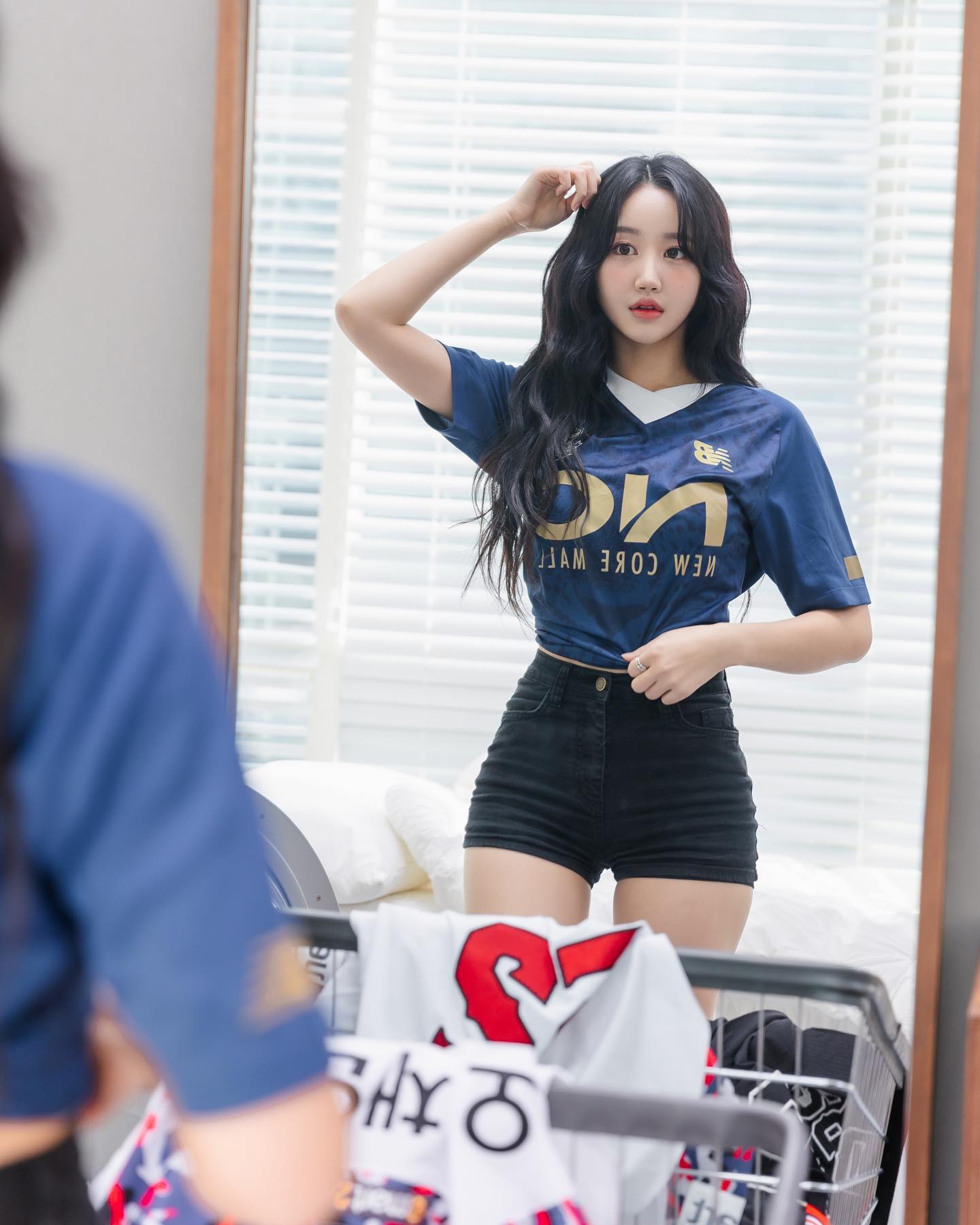 잊을만 할 때 긴 머리 사진 슬쩍,,🍀