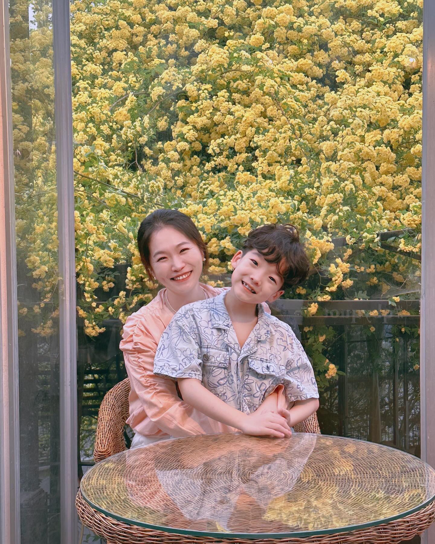 너와 함께 한
예쁜 하루 🌼

#환이와엄마
#꽃보다환이