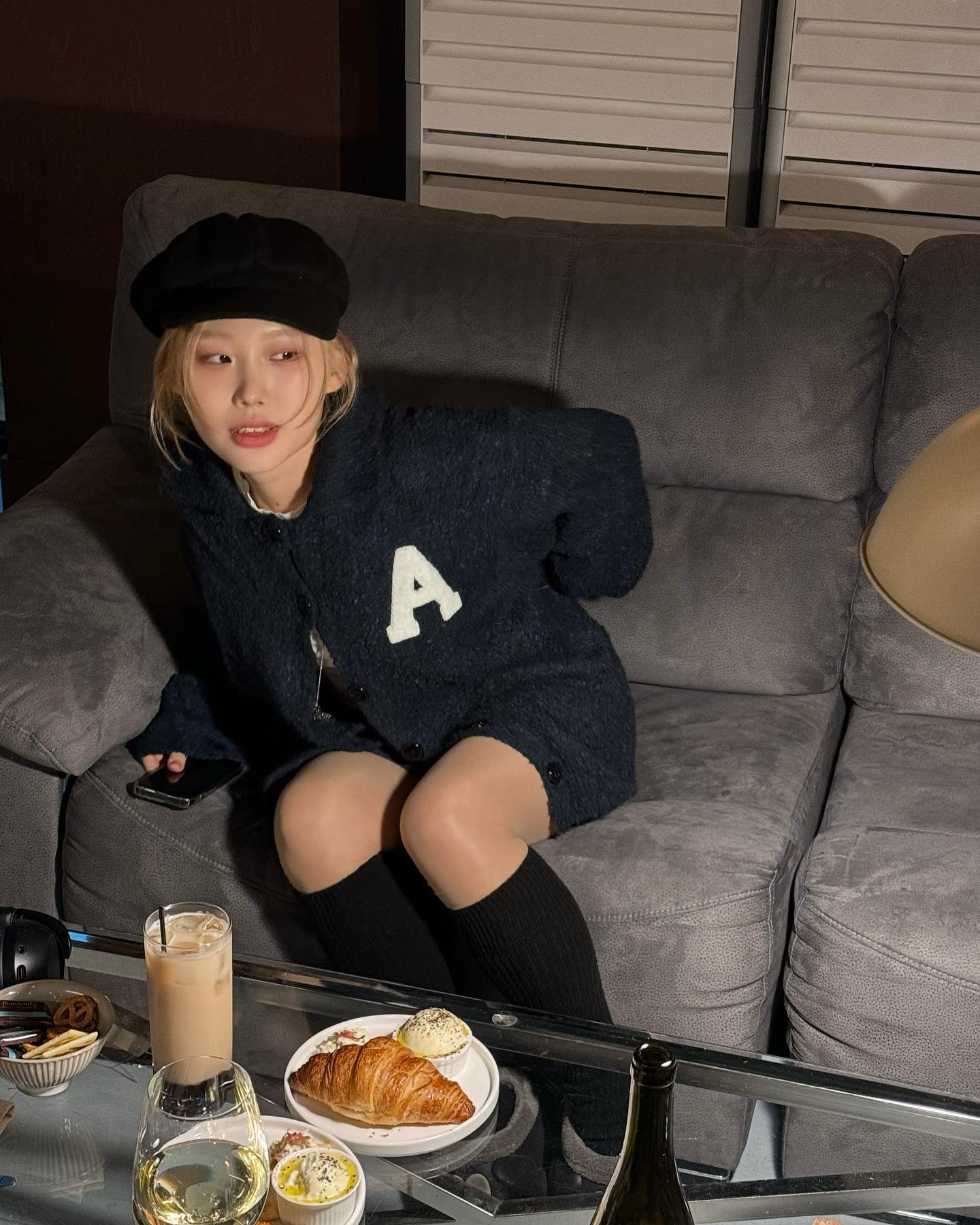andtheother_official 
보들보들 촉감좋은 니트🧶