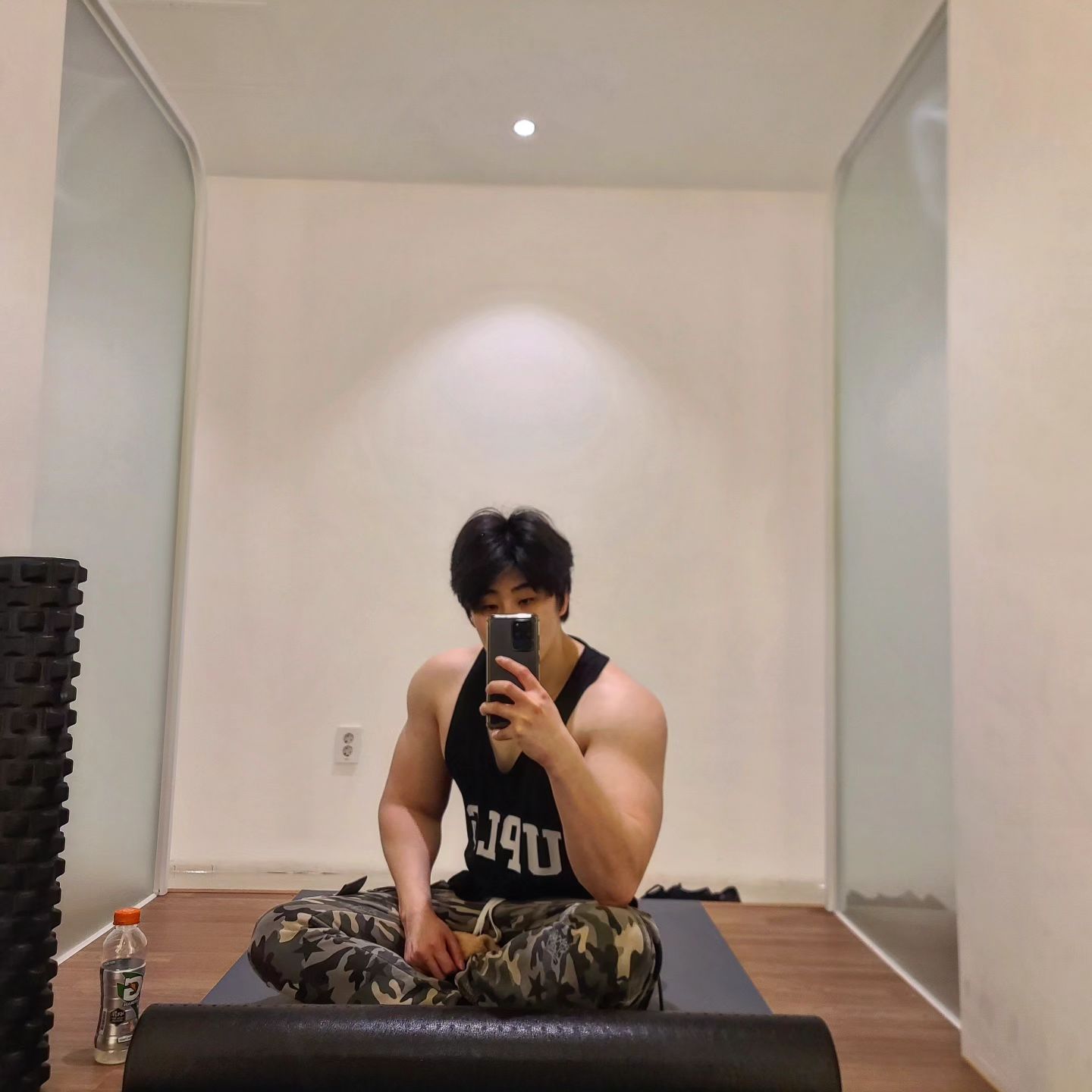 간만에 나홀로 오운완!!
알베기겠당

#오운완 #거울샷 #운동하는남자 #운동하는딜러