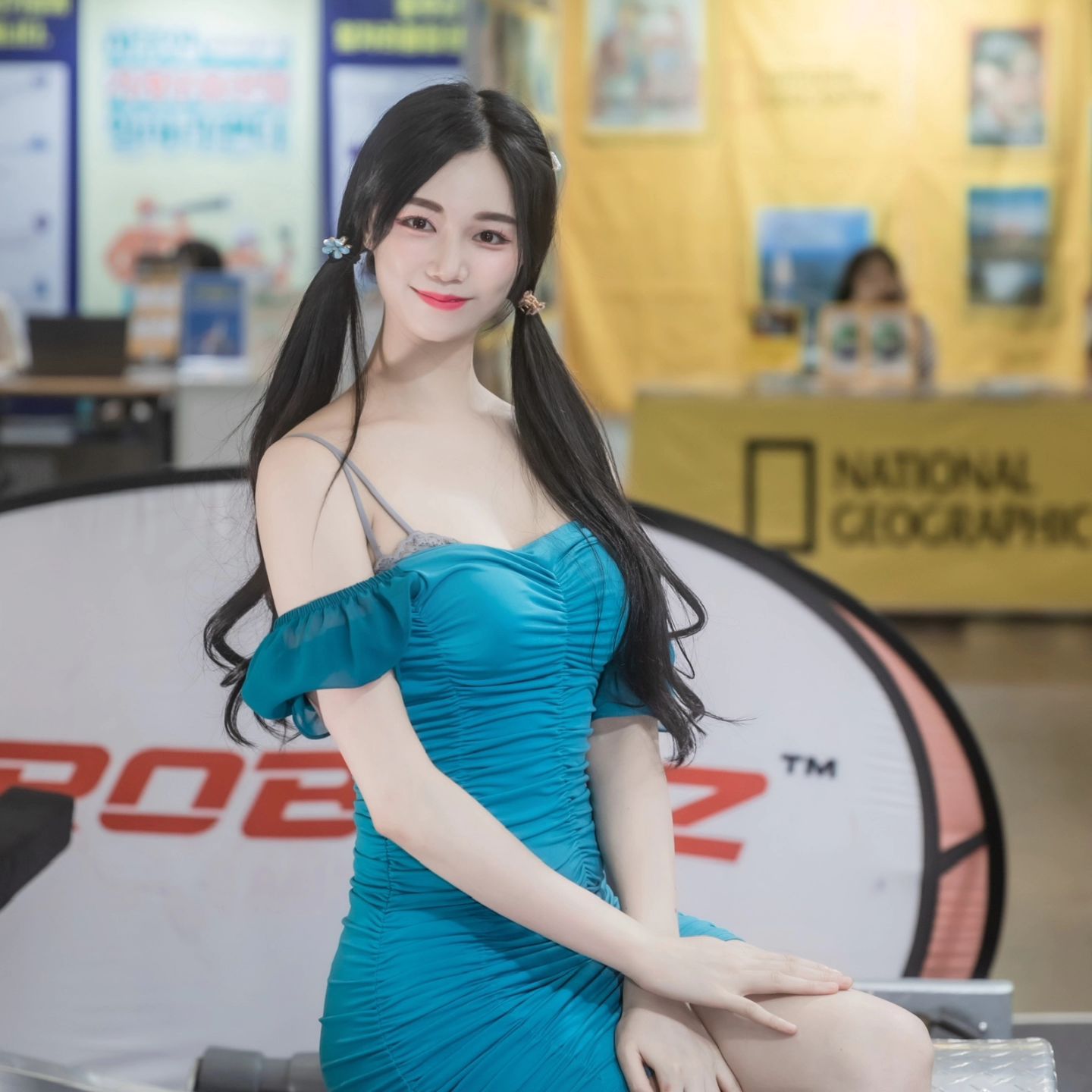 드디어내일 !! 보트쇼에서 만나요 ♡♡

토요일 일요일 타임스케줄이 변경되었습니다 ㅎㅎ

다들 착오없이 내일 봐요 ~♡

저는 9시 20분까지 출근이라 9시20분부터 벡스코에있을거에요

개인 촬영 하실분들은 내일 제 쉬는시간

10:00-10:30

12:00-12:30

14:00-14:30

16:00-16:30

촬영 가능 하니 미리연락주세욥! 내일 뵙겠습니다 ㅎㅎ

추가) 토요일 스케줄이 잘못나왔는데
17:00-18:00 이 지원 스케줄입니자