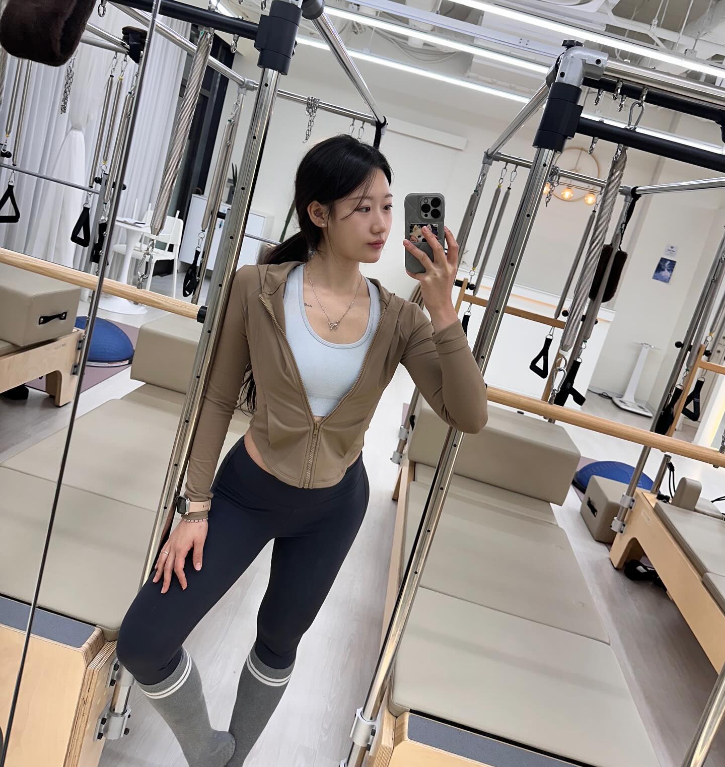옼케~ 퇴근 
얼른 가서 나쏠 봐야지 (΄◞ิ౪◟ิ‵)