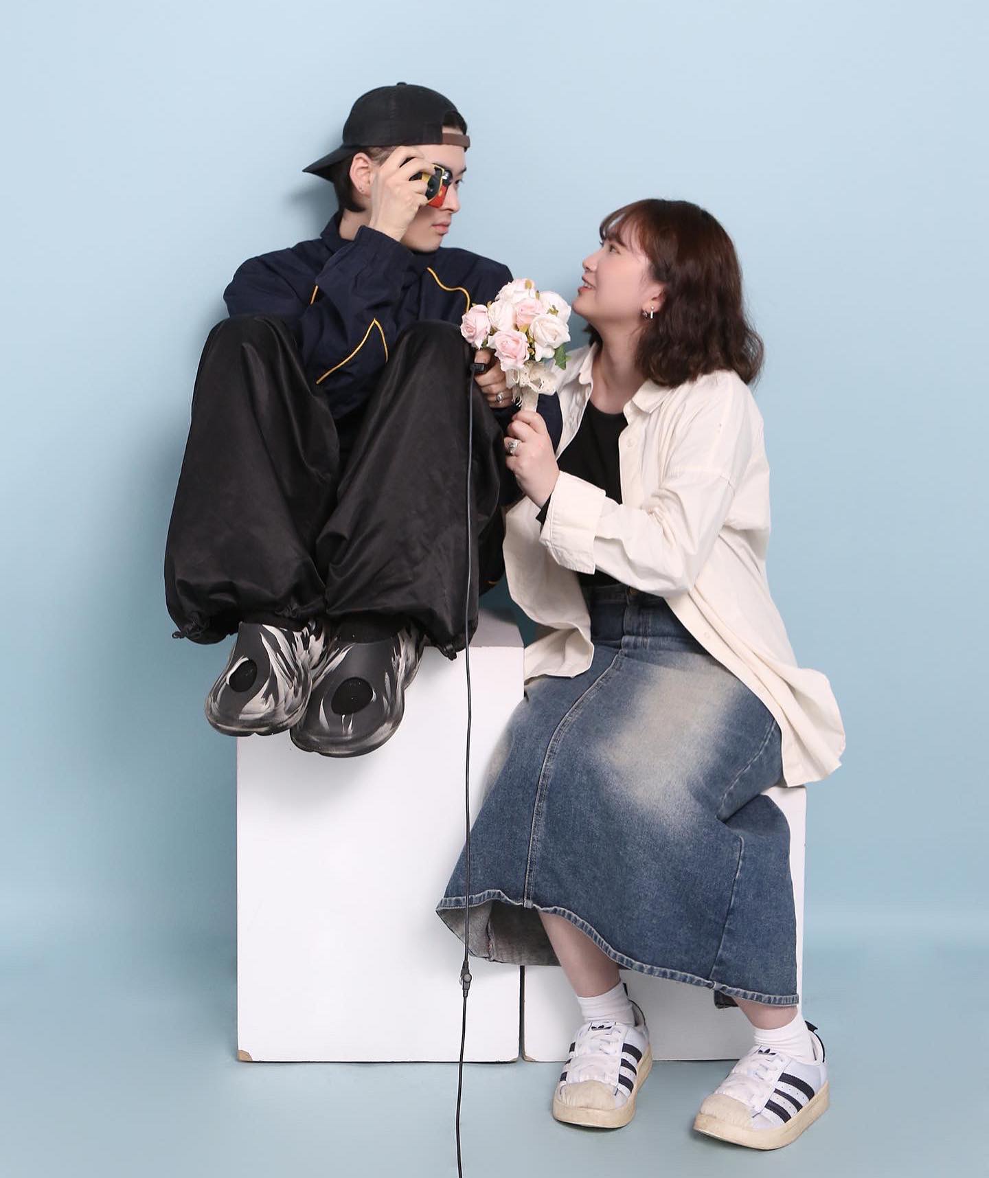 우리가 정말 좋아하는 행궁동에서 좋은 기회로 촬영을 하게 되었다🤗 인생네컷만 찍어봤지 이런 셀프촬영 사진관은 처음이었는데 결과물 너무 만족!!🤍

#오디티모드 #셀프사진관 #수원셀프사진관 #행궁동셀프사진관 #오디티모드수원