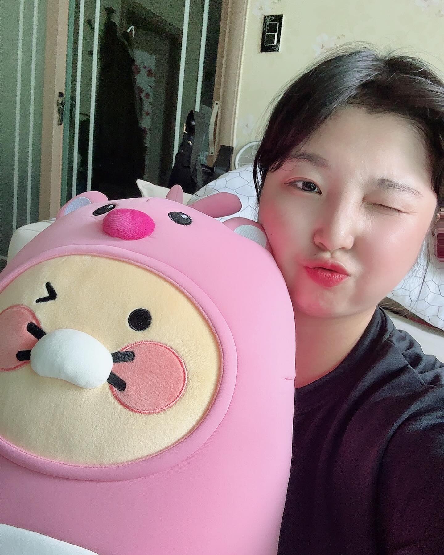 💚24.07.30💚
미리200일선물 고마워 난 맛있눈걸로 보답하께🫶🏻

hunhyi2525 
#신혼쀼  #200일 #85일 #선물 #바디필로우 #인형또득템 #고마오❤️