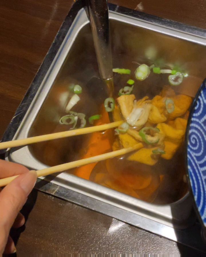 #협찬 감성 미쵸따...오뎅바 🍢

안산에 요런 맛집있는거 몰랐는데...

▪️종점 오뎅 고잔점

오뎅국물도 맛있고 사이드도 맛있는데!
게다가 아사히 생맥주까지 조합 말해모해
겨울에 다시오고 싶은 맛집이었다구

다양한 오뎅이랑 우동사리..차슈.. 구성도 좋고 맛도 좋고
간단하게 한잔할때 또갈거야..
테이블도 있고 바도 있어서 편한곳에 앉아서 감성즐기기 추천!

#종점오뎅 #고잔동맛집 #안산오뎅바 #고잔동이자카야 #고잔맛집 #안산맛집 #안산이자카야 #고잔동오뎅바