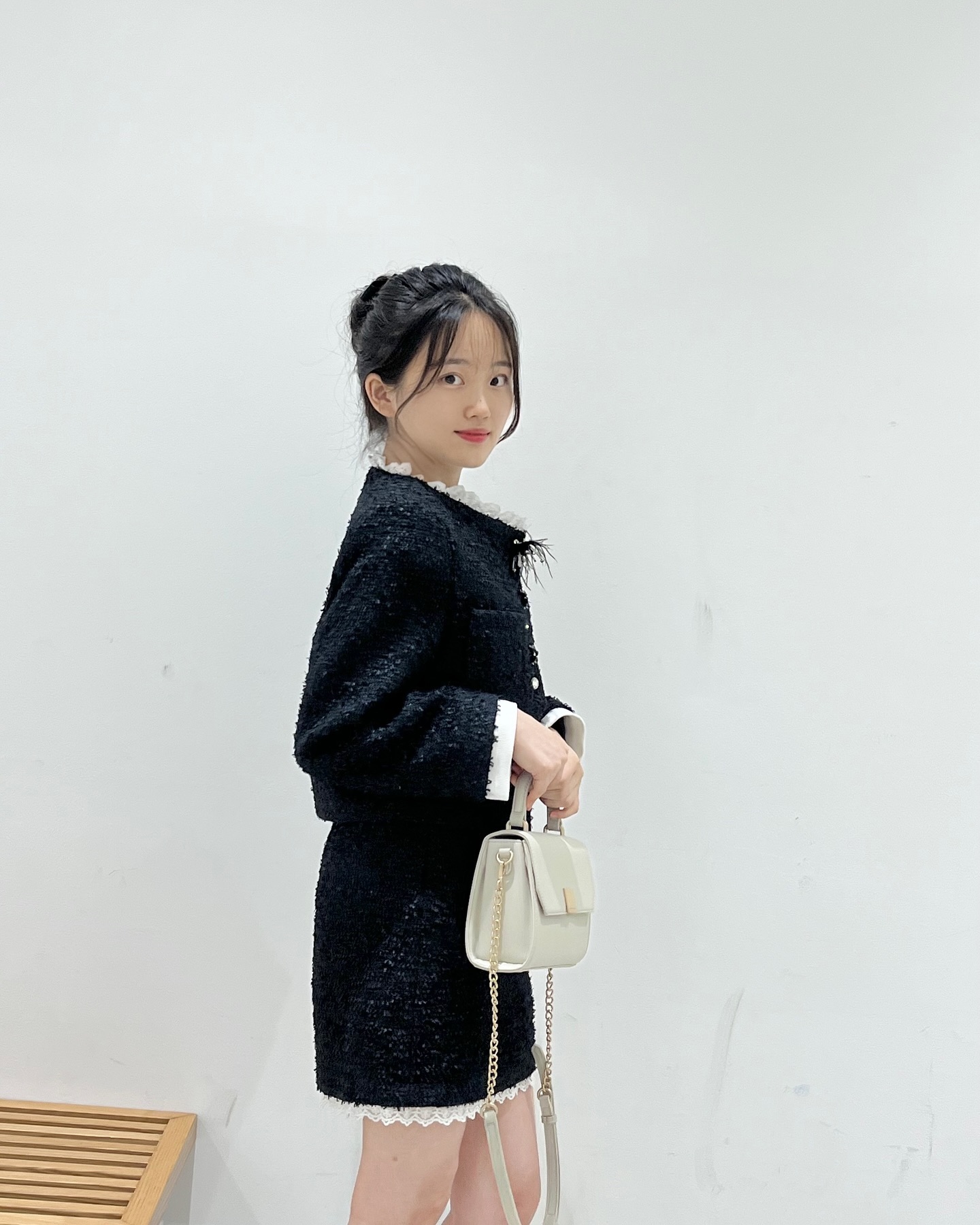 #gift -
🖤내가 조아하는 트위드의 계절이 오고있다🖤
🤍거기에 내 서타일 토트백 딱 얹으면🤍
➡️💯❣️❣️
-
Bag st.scottlondon st.scott_official 
Set lamodemaqi