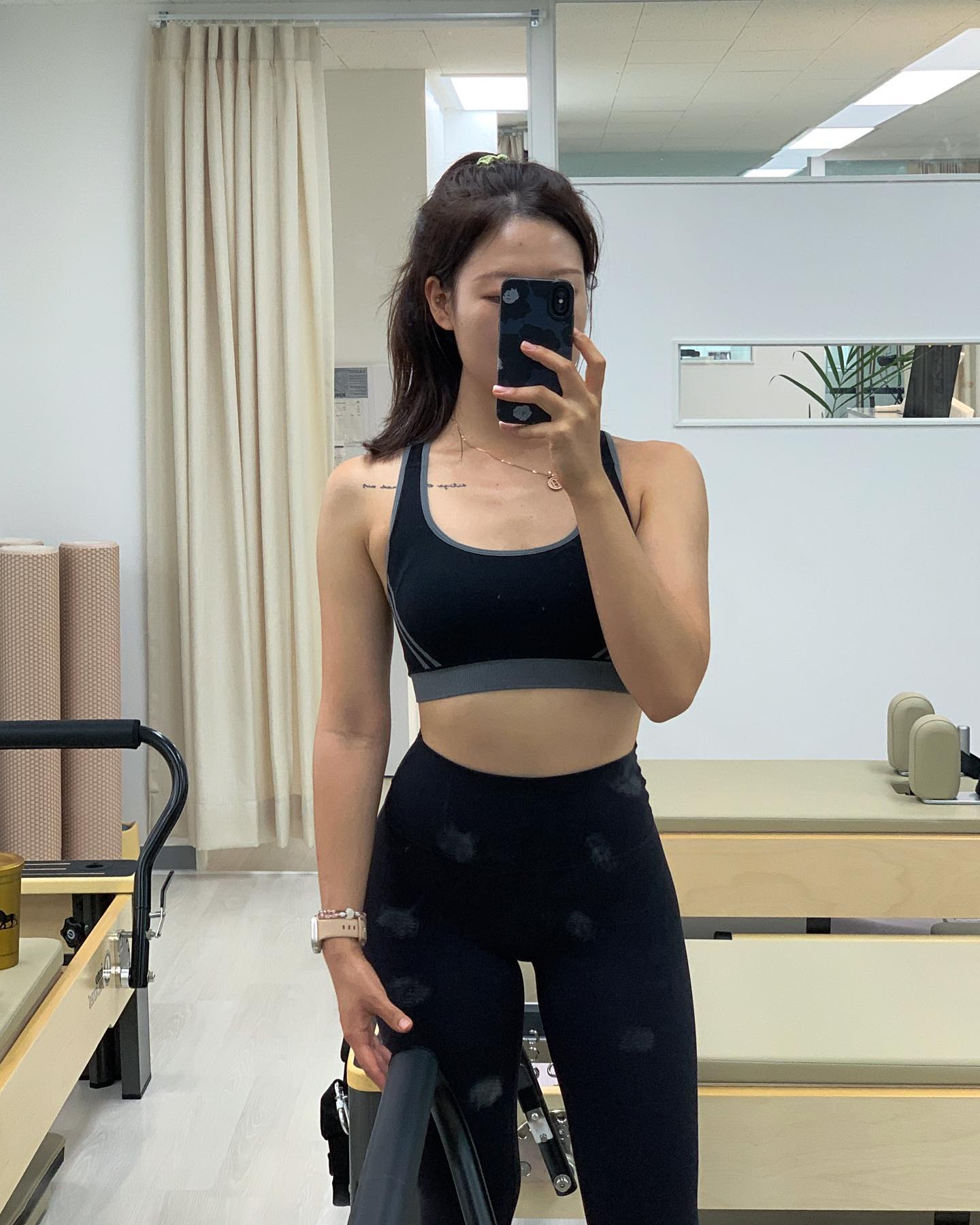 오늘 #출근룩 오전 출근 완려🫶🏻
헬스하고 오후 출근까지 뽀샤