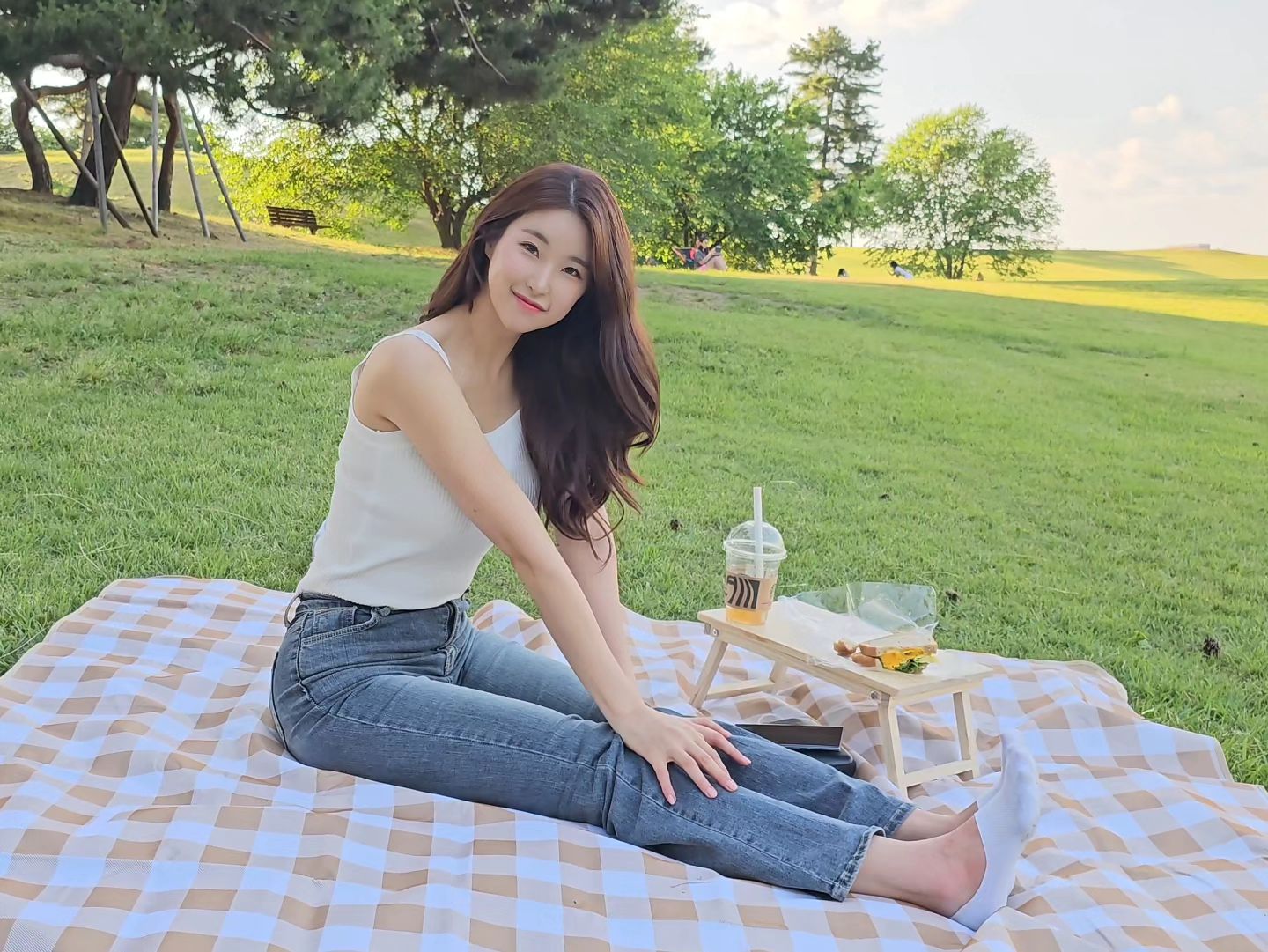 날이 좋아용

#데일리 #투데이 #일상 #일상그램 #일상스타그램 #일상소통 #일상기록 #daily #instadaily #today #instatoday #좋아요반사 #패션모델 #뷰티모델 #모델 #운동스타그램 #라이브커머스 #운동하는여자 #프리랜서모델 #프로필촬영 #개인촬영 #프로필사진