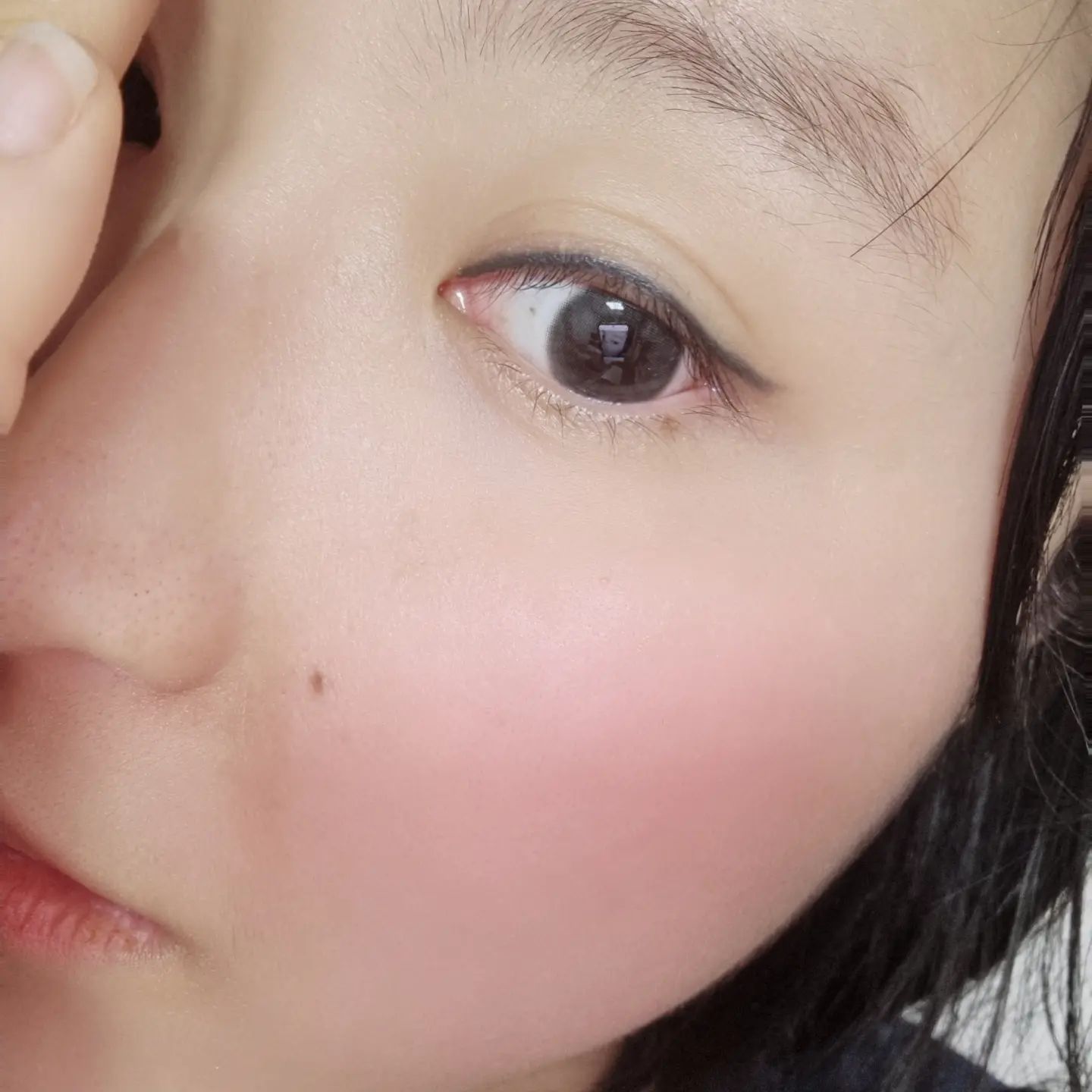 광고 #제품협찬 #제품무료협찬 #렌즈미제품협찬 #제품제공 #제품무료제공 #렌즈미제품제공

유스 그레이

이눈 내눈맞아? 너므이쁘자나..♡

1month/2P 하루 착용 팩렌즈

✔ 색상 : 쵸코, 그레이, 블랙

✔  25,000원 (1+1)

✔ 그래픽 직경 : 13.0mm

✔ 퍼스퍼릴콜린 재질

렌즈미 #렌즈미렌즈 #렌즈추천 #렌즈리뷰 #신상 #고윤정렌즈 #데일리렌즈 #고윤정