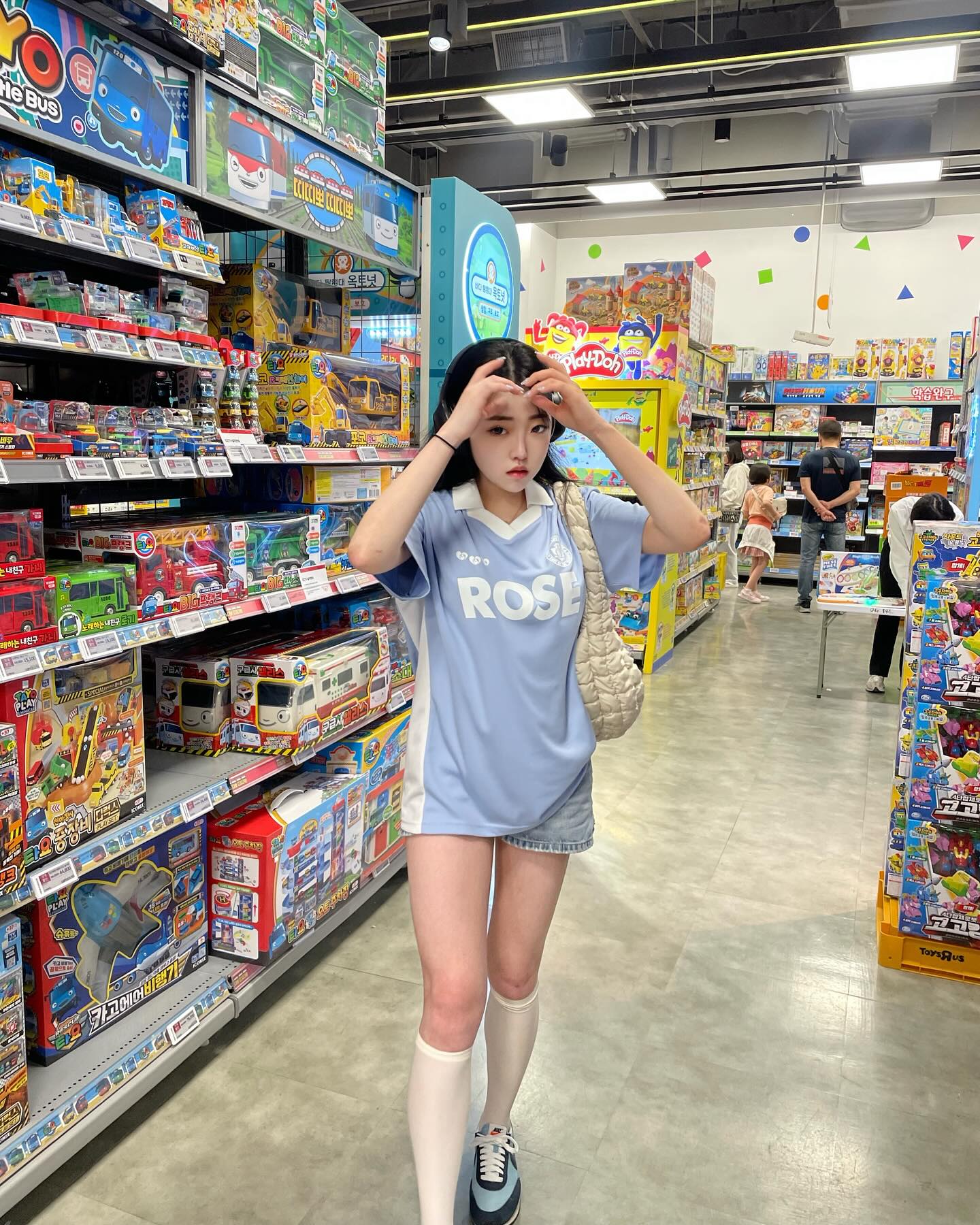 어린이날 기념 이쁜 옷 입구 토이스토어 가기👾