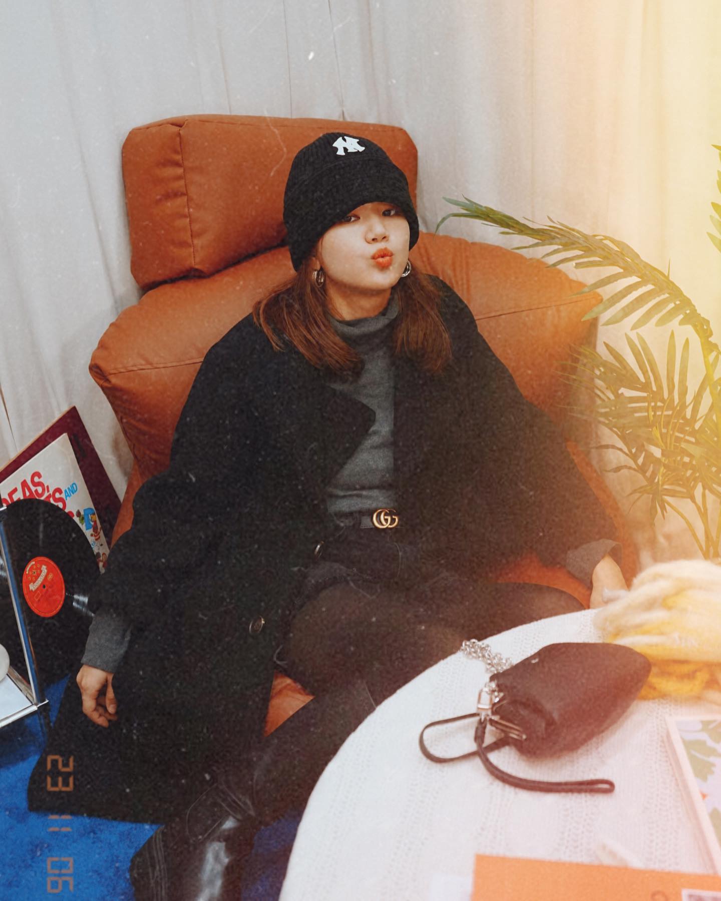 MLB 니트 비니로 따뜻하게 :)
이제 겨울이 시작 됐어요ㅡ!
모두 방한 준비 하셨나요?

#mlb #knithat #hat #니트모자 #겨울모자 #모자코디 #코디추천 #엠엘비