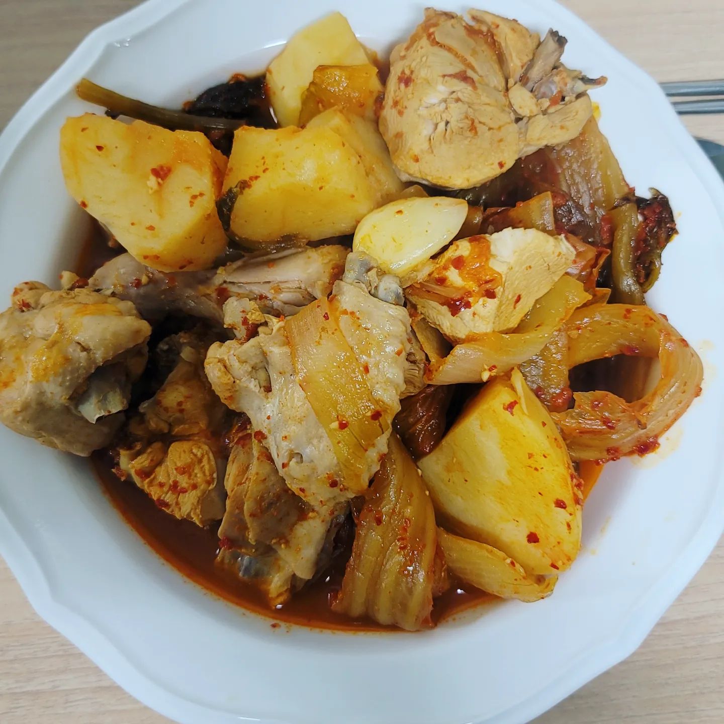 묵은지닭볶음탕
제주톳밥을 집에서😊

맨날 홈파티중

#묵은지닭볶음탕 
#묵은지요리 
#닭볶음탕 
#톳밥 
#제주톳밥 
#홈파티 
#저녁메뉴