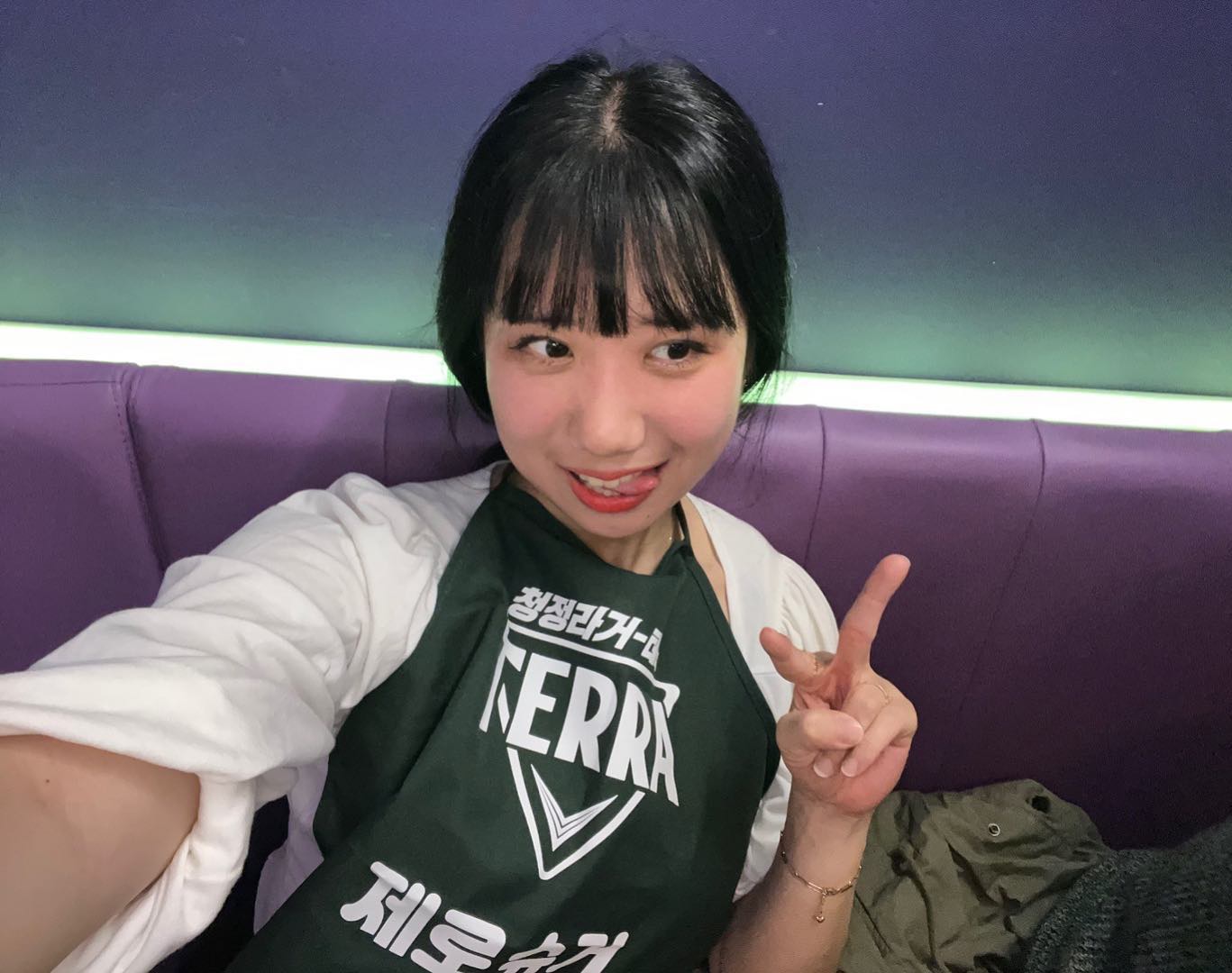 귀여운 얼굴에 그렇지 못한 앞치마 ꉂꉂ (*ˊᗜˋ*)
.
.
.
.
.
#20231219 #일상 #daily #ootd #selfie #selca #셀카 #셀스타그램 #instadaily #daegu #대구 #술톤 #술못참쥐
