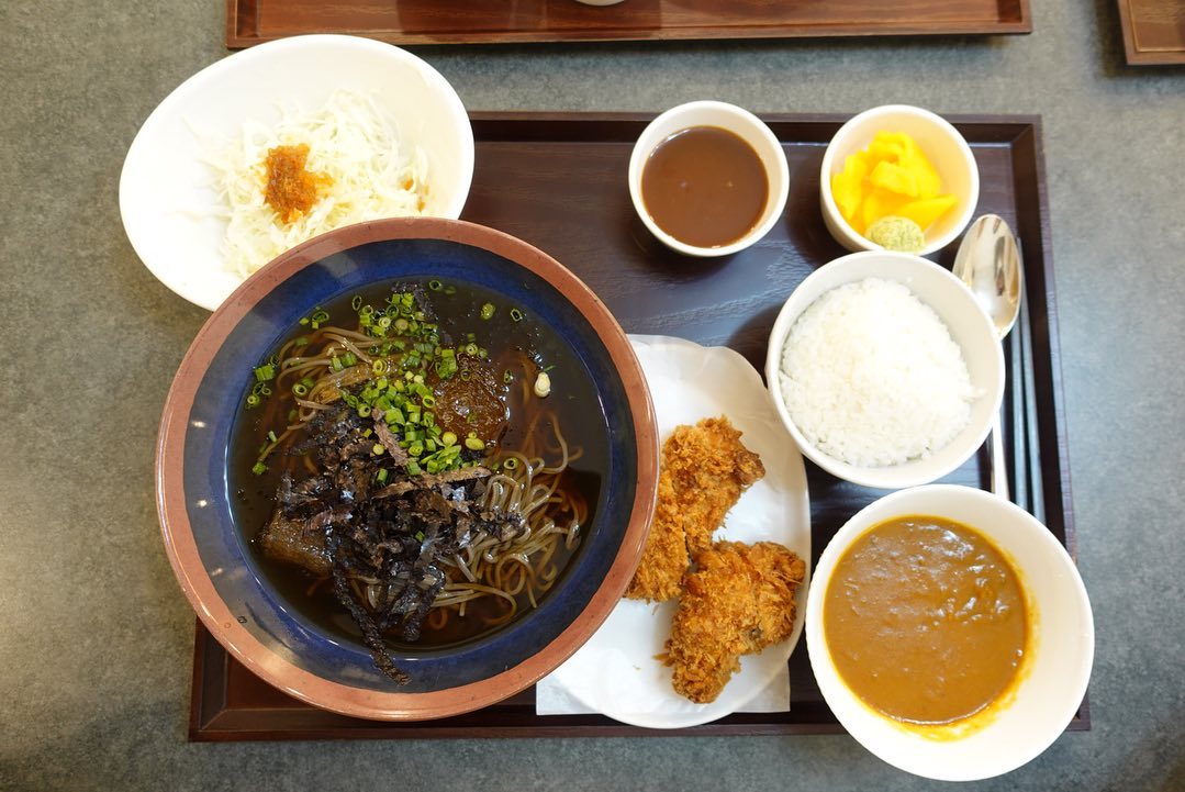 간만에 찾은 새로운 맛집. 대구 혁신도시 맛집 ‘코레와카레’
두툼한 안심, 등심까스와 한국인 입맛에 딱 맞는 풍미가득한 카레까지 너무 맛있었던 곳. ㅎㅎ 
코스트코 장보러 가면 근처에서 식사 해결하고 오는 편인데 앞으로 자주 방문하게 될 것 같음!