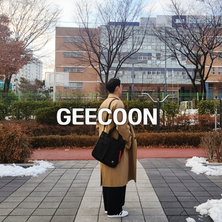 지쿤 남성크로스백 리사이클가방으로 40대남성코디 완성