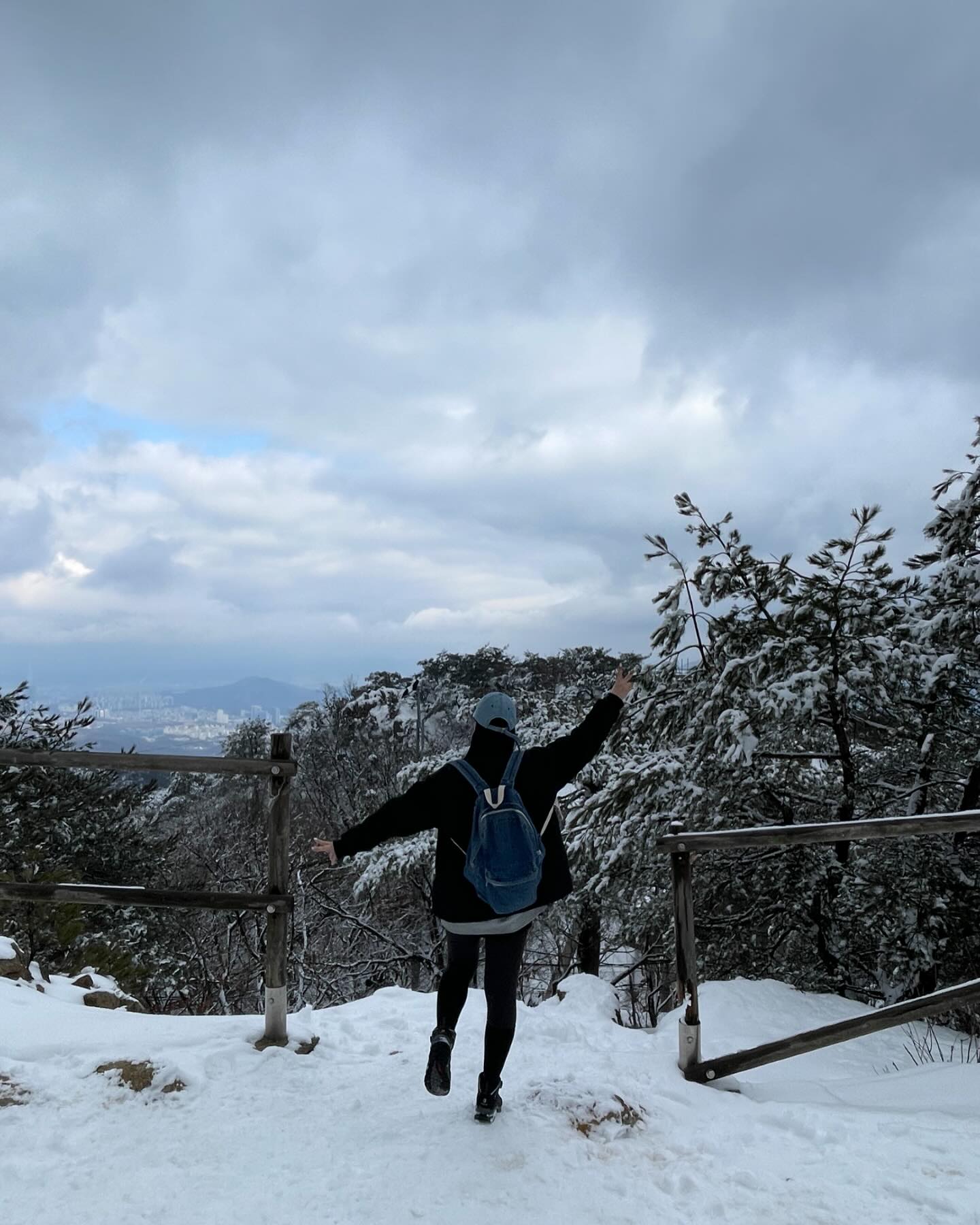 무장비로 설산 오르는 무대뽀 두명 완등
✌🏻 #관악산 #연주대정상