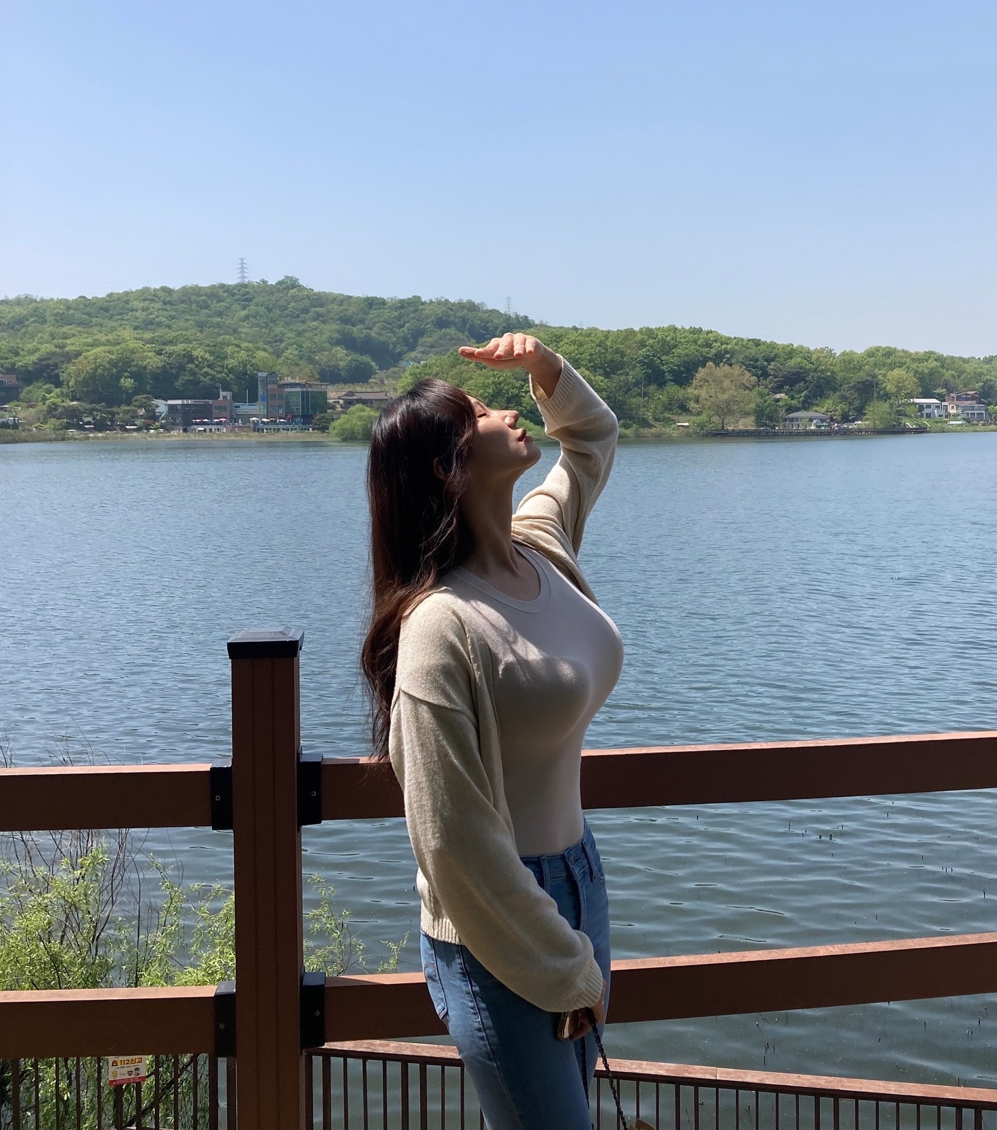 해가 질 때까지 함께해 줄 수 있겠니🦋