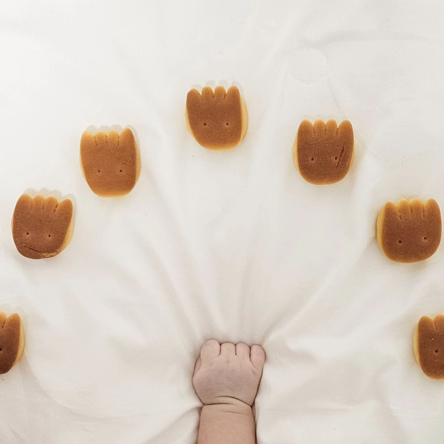 ✊️

내 주먹 오똔데٩(๑•̀o•́๑)و

50일기념 사진 끝나니 60일기념 사진 투척🤣

귀여운 주먹빵 선물해주신
ppobaby_mom 🩷
덕분에 너무 귀염짤 득했오요ദ്ദി ˃ ᴗ ˂ )
감사합니당