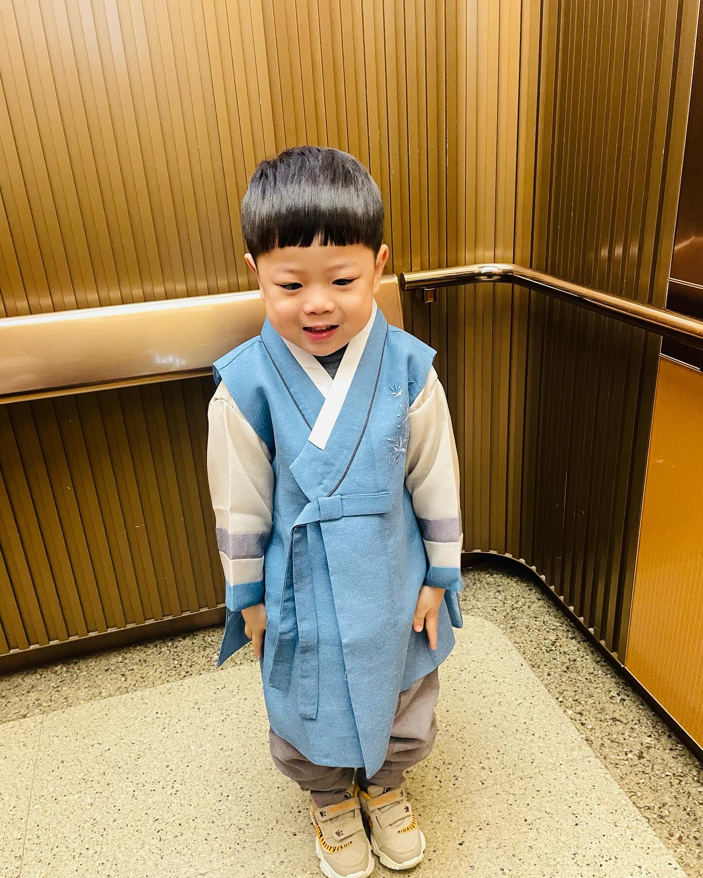 #한복 #유치원설날행사 #잘댕교와
#아이구이쁘다