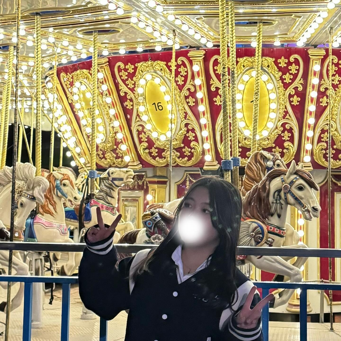 서울랜드 짱… 어케 롤코를 10변 넘게 타늬…⠀
⠀
⠀
⠀
#서울랜드 #은하열차888 #회전목마 #🎡