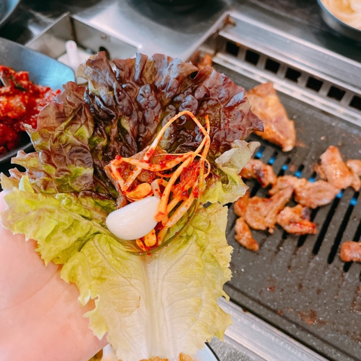 한남동 고깃집 장터갈비 양념게장 주는 돼지갈비 맛집