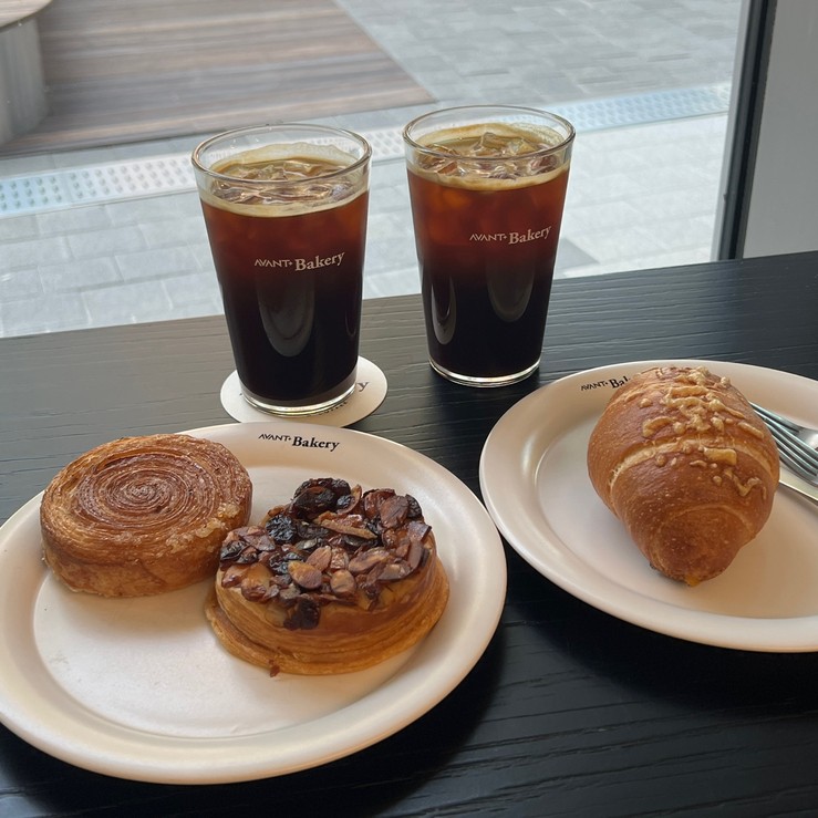 을지로카페 아방베이커리 :) 디저트가 맛있는 청계천 뷰 카페