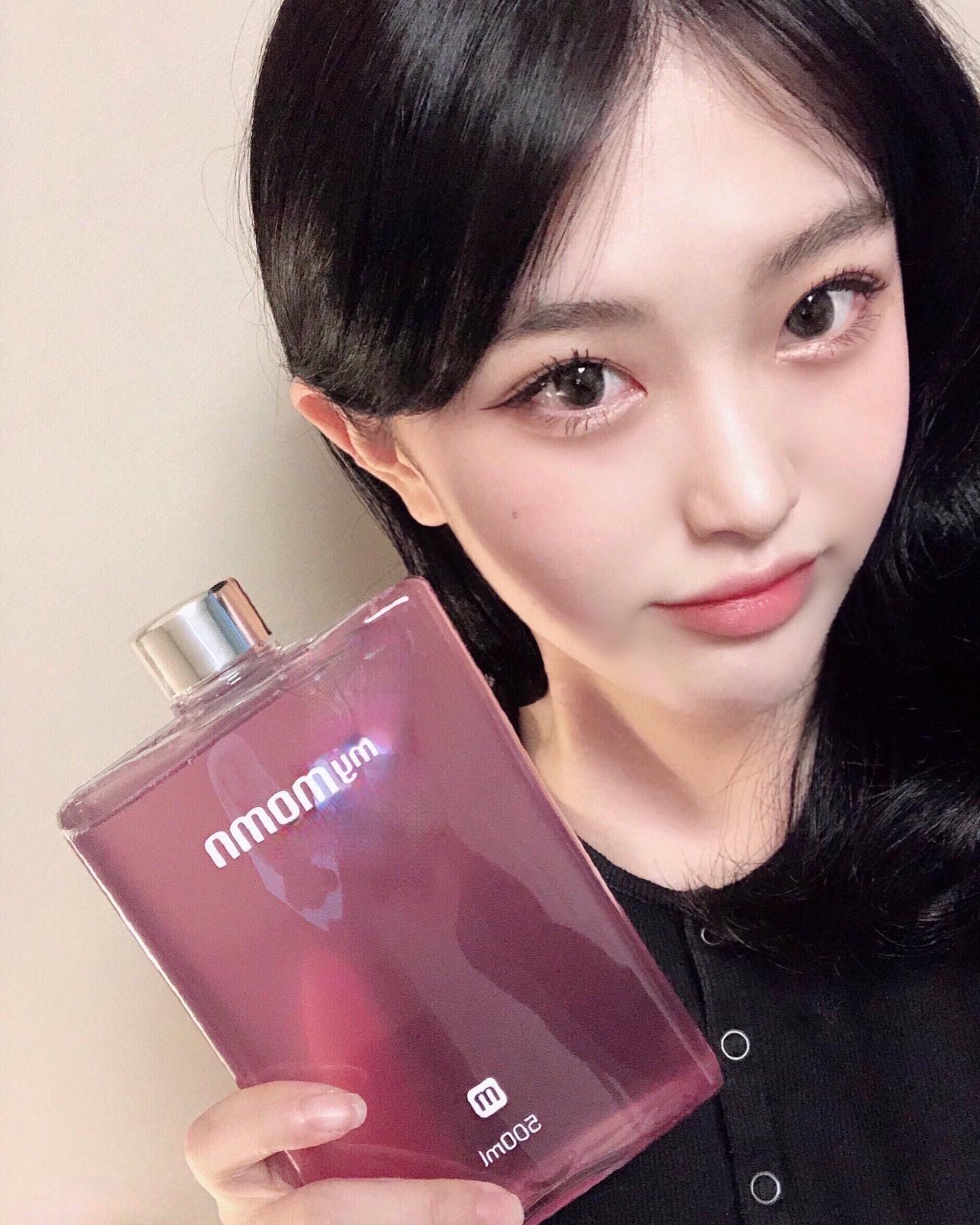 #협찬 
제가 정말 정말 좋아하는 조보아님의 보라빛 다이어트로 유명한 [마이몸엔] 피트니엘 블링핏 다이어트에요.
스틱으로 되어있어서 휴대가 간편하고 음료처럼 넘 맛있어서 섭취하기 너무 좋은거있죠ㅠㅠ
기능성 원료인 프락토올리고당 인체시험 결과 4일만에 비피더스 유산균 약 15배 증가 확인으로 12일 다이어트 가능해요! 
건강한 단기간 다이어트만큼 좋은건 없죠.
또 블링핏 다이어트는 국내 최초로 운동, 피부, 피로, 활력, 장 9종 케어가 가능하다고해요.
그래서 운동으로 발생되는 산화요소 및 피부 수분 감소를 억제하여 운동 및 다이어트, 피부 효과까지 동시에 잡아주는 제품이에요.
특히 보틀이 진짜 넘예..❣️
그냥 일반 보틀이 아니라 얇은 네모난 보틀이라 가방에 넣어다니기도 넘 좋더라구요.
세척도 의외로 편리한 보틀이라 더 굿굿
이번 돌아오는 여름엔 [마이몸엔] 피트니엘 블링핏 다이어트로 예쁜 몸매 만들어보세요!.!

https://mymomn.com/