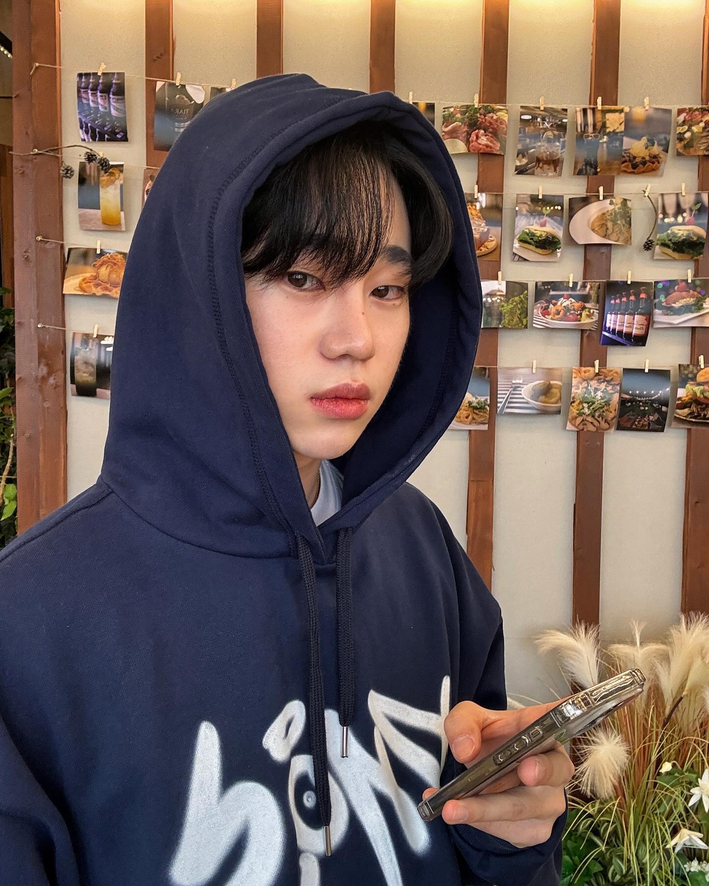#ad 

날씨가 너무 좋아~🌞

후드티의 갬성 필수인 그래픽이 
너무 예쁘기까지 하면..?

로고 상품을 활용해 서브 컬처 강조하는 그래피티 켐페인도 
진행중이라니 한번 구경해보는것도 좋을것 같아여😶

셋업도 있으니 구경해두 좋을것 같구 쿠폰까지 주신답니다 👍🏻

데일리 꾸안꾸 끝판왕 후드티  찾아버렸다,,🫠

#포스333