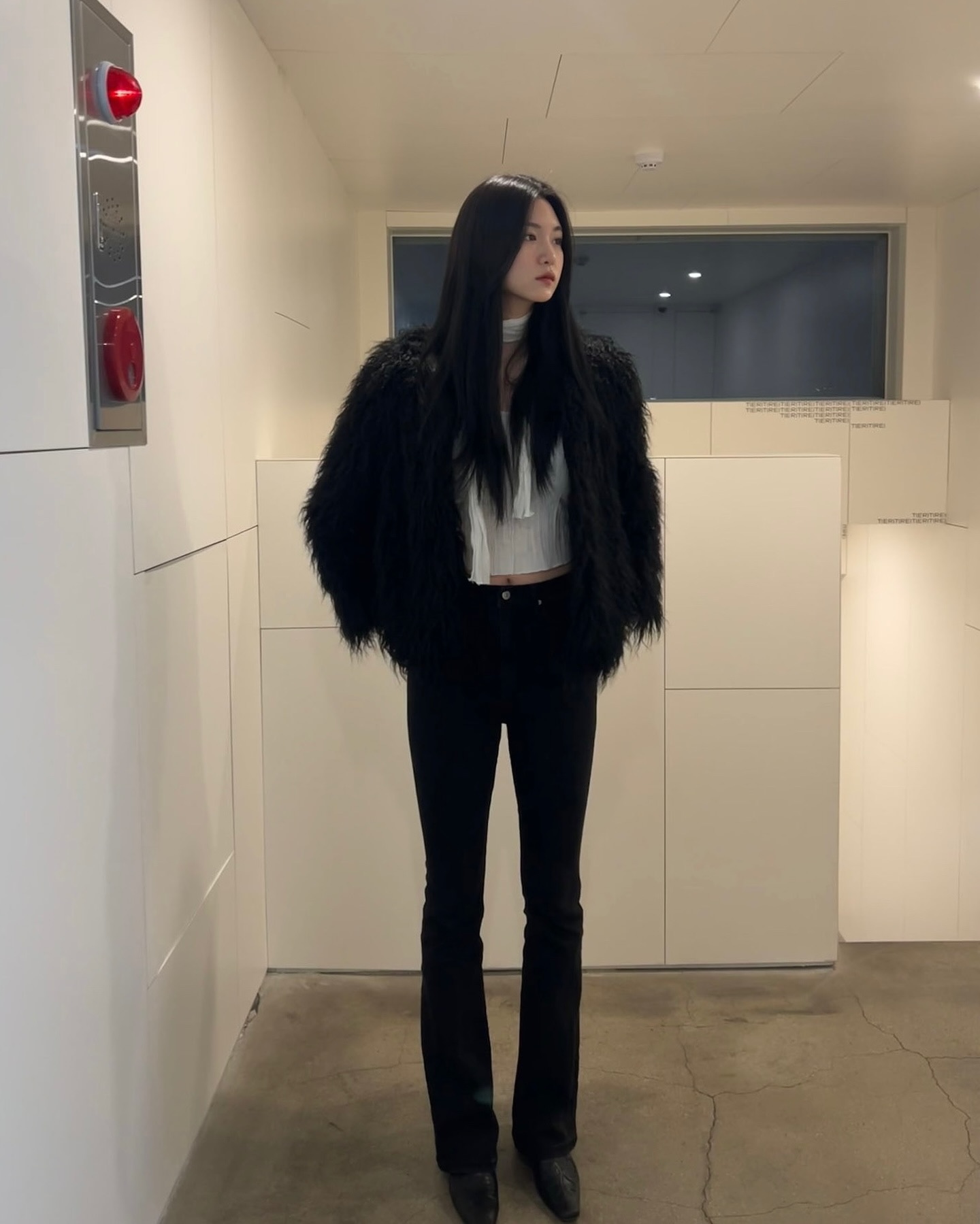 까마귀 깡

#일상 #데일리 #셀피 #카페 #daily #instadaily #ootd #ffff #lokeforfollow #lokeforlike #likeforfollow #liker #lfl #instagram #instagood #instalike #f #f4f4f4 #follow #following #instadaily #look #follower