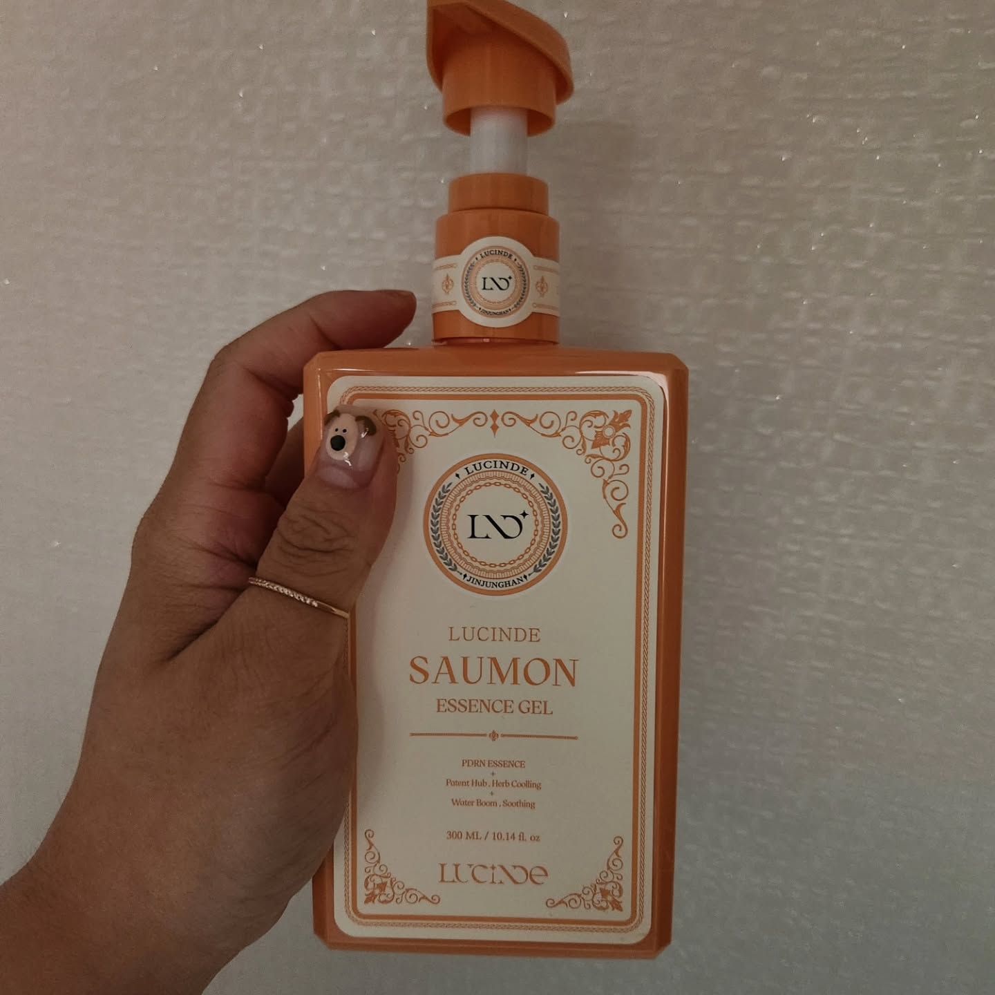 ✨피부에 활력을, 연어앰플!✨

피부 고민이 많다면, 이제는 연어앰플 하나로 끝내보세요! 💧
PDRN 연어 DNA 앰플은 피부 재생을 돕고
탄력과 광채를 선사하는 피부 혁신 아이템이에요. 💫 

연어에서 추출한 PDRN 성분이 피부 속 깊숙이 작용해 
피부를 빠르게 회복시키고 자극 받은 피부를 진정시켜 줍니다.
피부가 바뀌는 걸 직접 느낄 수 있는 놀라운 효과를
뤼산드를 통해 경험해보세요!👩‍🔬✨

연어앰플의 핵심 성분인 PDRN은 피부 세포 재생을 돕는 
DNA 성분으로 피부를 탄력 있고 매끄럽게 만들어줍니다. 

기존의 스킨케어로는 느낄 수 없는 차별화된 효과를 원하신다면
이 앰플이 바로 정답! 
피부 속부터 변화가 시작되며
점차 피부가 더 탱탱하고 맑아지는 걸 확인할 수 있어요.✨

이제 연어앰플과 함께 피부에 필요한 재생과 탄력을 더하세요! 
하루하루 달라지는 피부를 경험하고 진정한 피부 변화를 느껴보세요. 

지금 바로 나만의 뷰티 루틴에 추가해보세요.🌟
피부 본연의 건강함을 찾아주는 연어앰플로 
내 피부에 새로운 생명력을 불어넣어 보세요.💖

#연어앰플 #PDRN #연어DNA앰플 #피부재생 #피부탄력 #피부광채 #스킨케어 #셀프케어 #뷰티케어 #피부트러블 #피부변화 #광채피부 #탄력피부 #피부관리 #건강한피부 #피부결 #스킨케어아이템 #뷰티템 #피부미용 #겨울스킨케어 #피부리프팅 #피부재생앰플 #피부톤업 #민감피부 #광고