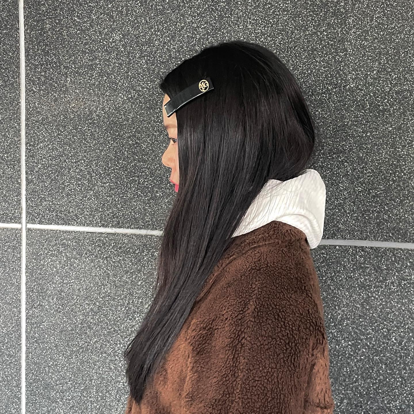 새로 산 머리핀 ✨ 로또명당에서 산 로또 한장으로도
가득채워지는 하루 행복 
.
.
.
.
은 토요일이라서 가능.
#일요일#주말#가지마#월요일#싫어#😭