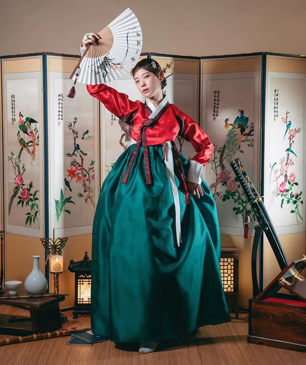 이번년 감사했습니다 :-) 내년도 잘 부탁드려요!ㅎㅎ
다들 한해 마무리 잘하시고 안온한 한해였기를 바랍니다.
.
스튜디오주소: inlight_hanbok
.
정말 너무너무 감사합니다.
.
.
#개인화보 #한복스튜디오 #한복 #한복스냅 #한복드레스 #양재스튜디오 #한복스타그램 #한복모델 #한복화보 #스튜디오추천 #한복대여 #한복체험 #스튜디오스냅