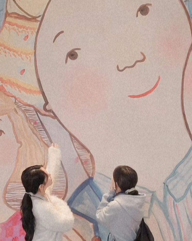 #🎨
#에바알머슨