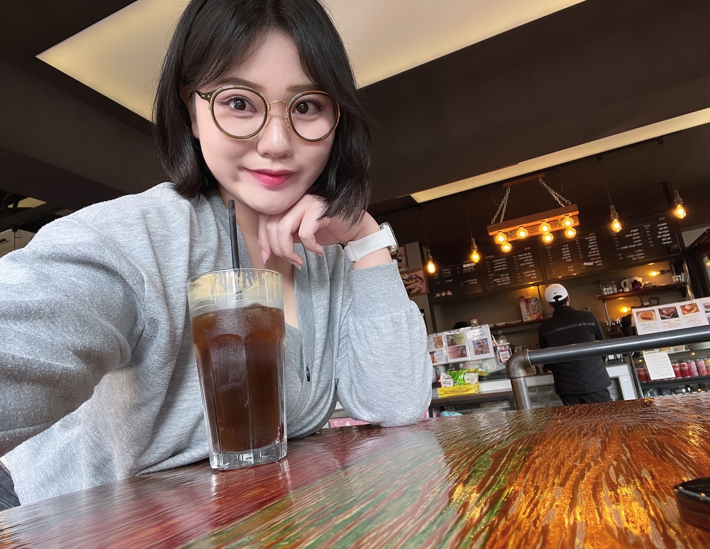 이정도면 찐따녀 컨셉 합격인가요?̊̈ ₍ᵔ·͈༝·͈ᵔ₎