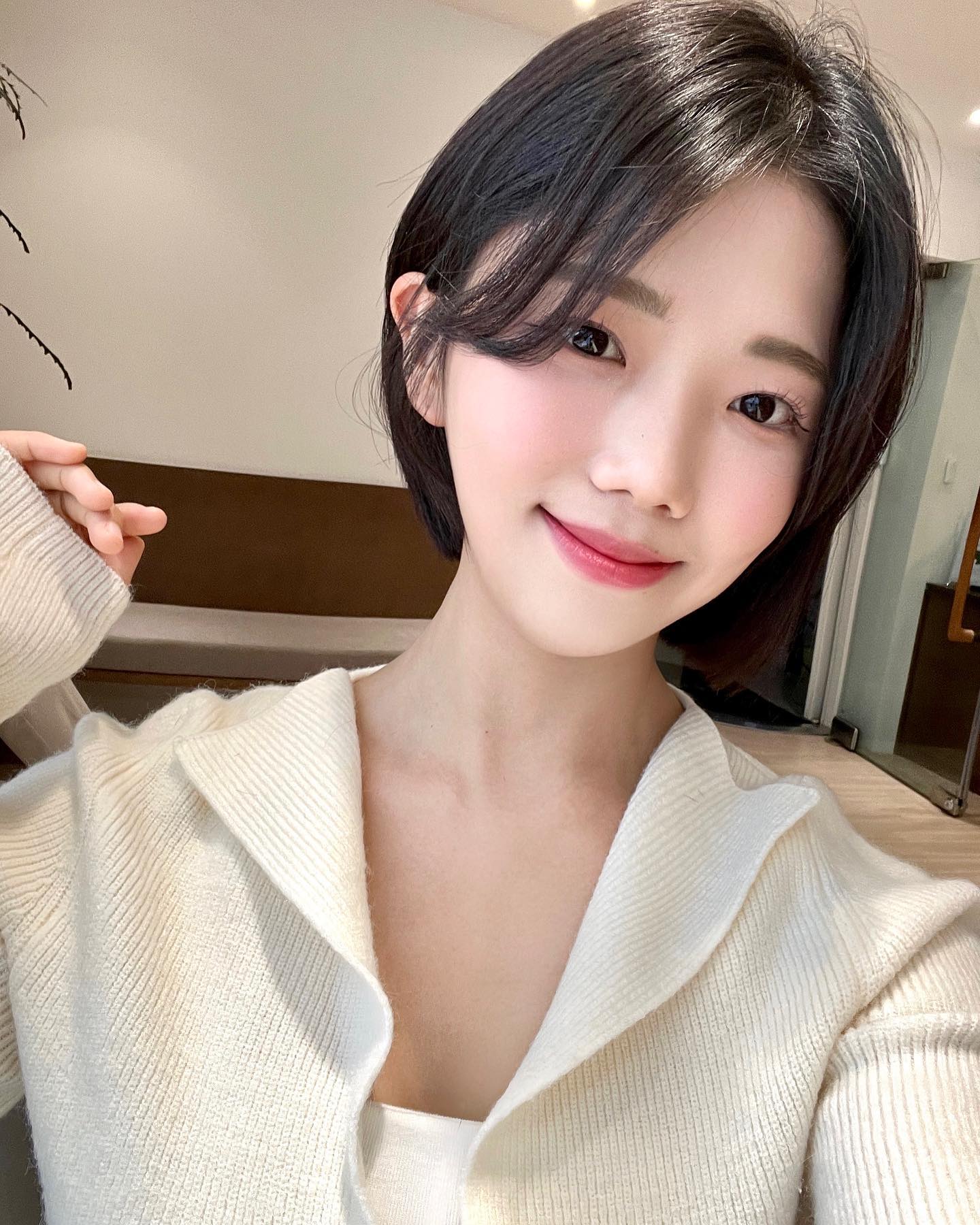 #페스티벌 시즌이 돌아온다💙

첫 스타트 #블루스프링페스티벌 로 시작할게요~🫶🏻

엄청난 라인업에 놀라실 준비 됐나요?! 
궤도님도 나오신다고 해서 반가웠네요🥹

라인업 다 좋아서 전 3일 동안 다 가고싶을 것 같아요...

📌5월 4일(토) ~ 5월 6일(월)
📌고려대학교 녹지운동장&화정체육관

#블루스프링페스티벌 #bluespringfestival #블스페 #BSF #festival