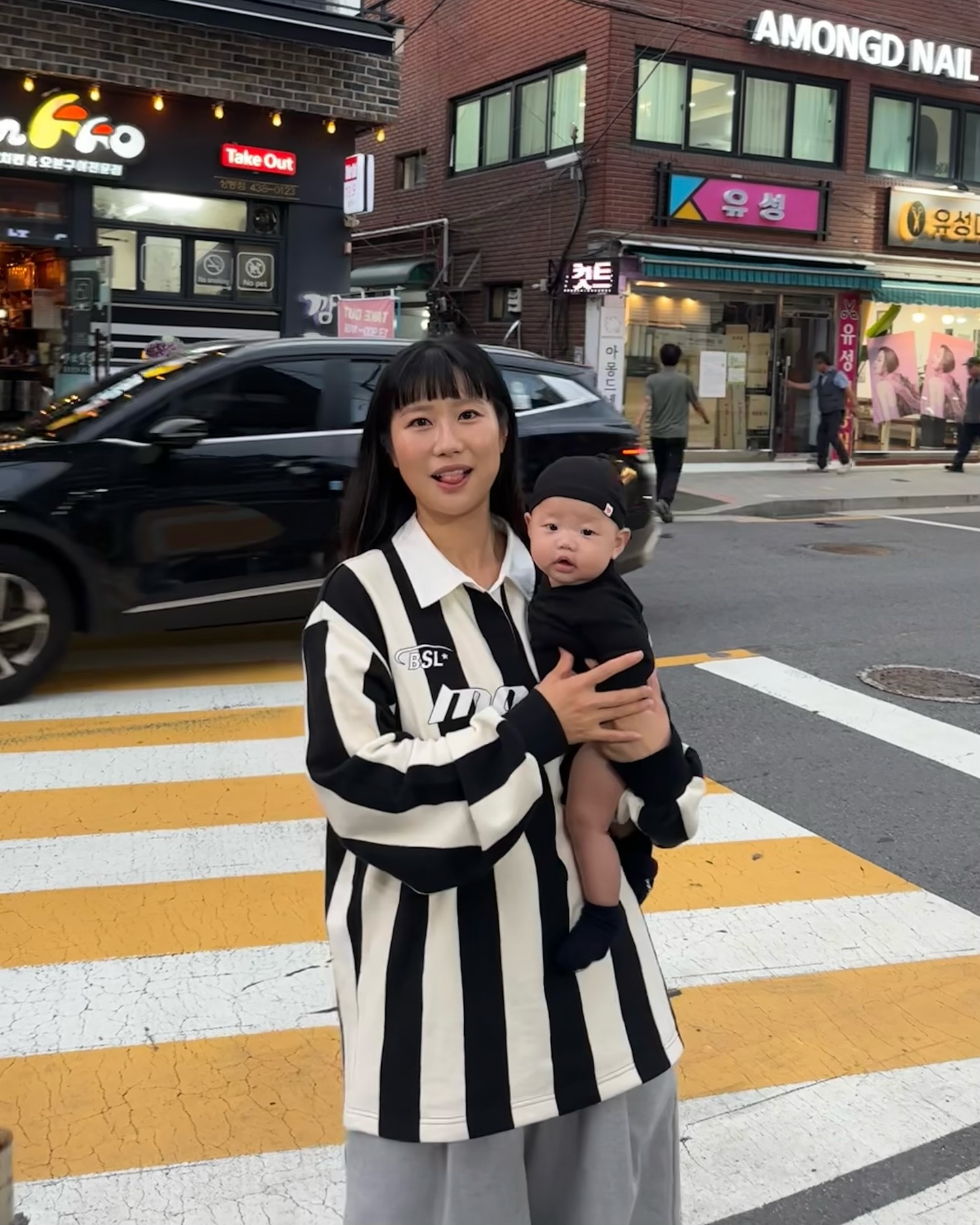 #협찬 담담이랑 데이트 👼🏻🖤
애기 너 ,,, 카메라 좀 볼 줄 안다 ,,,?

#벤셔먼 #현아 #블록코어 #가을코디 #가을신상