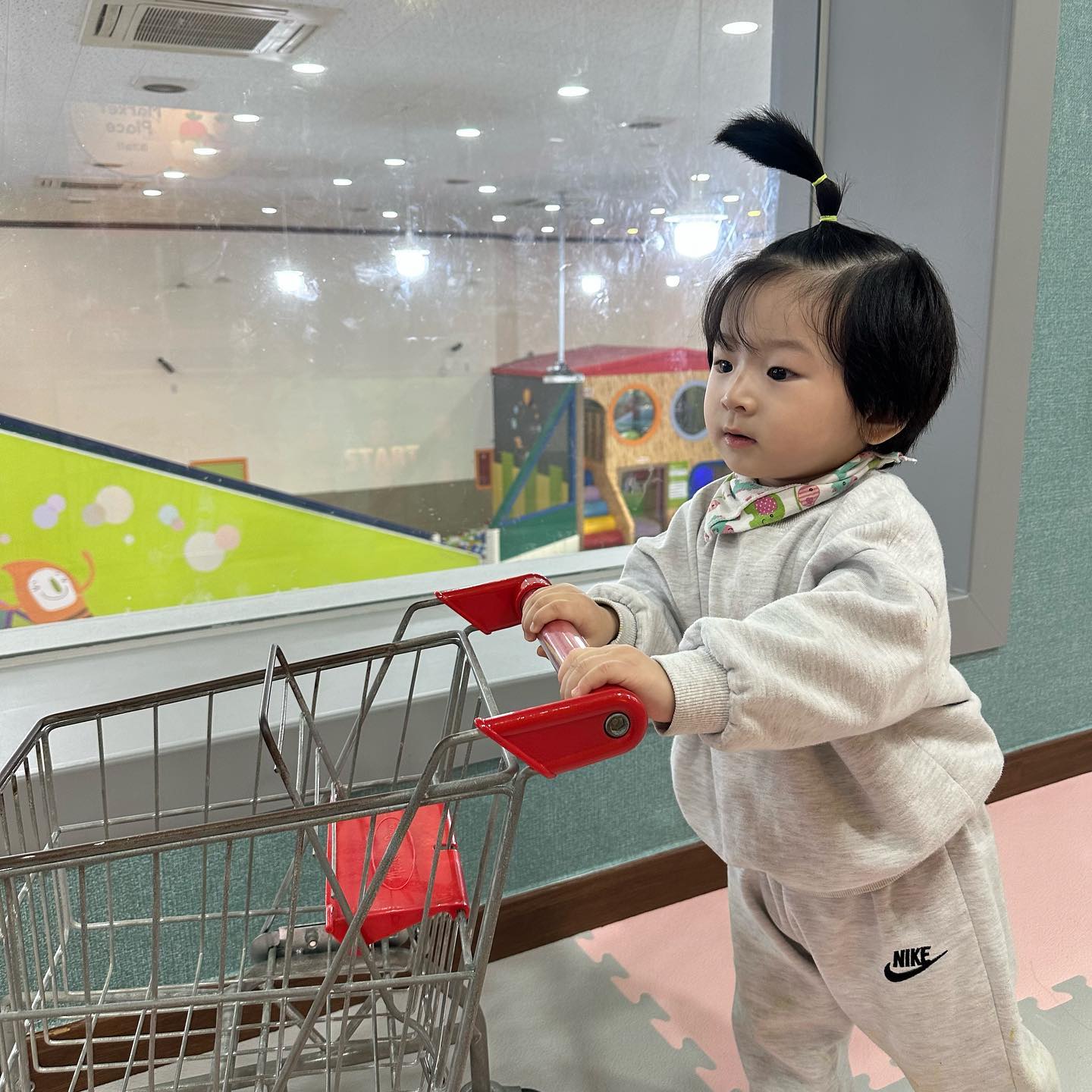 지한티랑 장보러 갈 친궁🫶👼🏻
