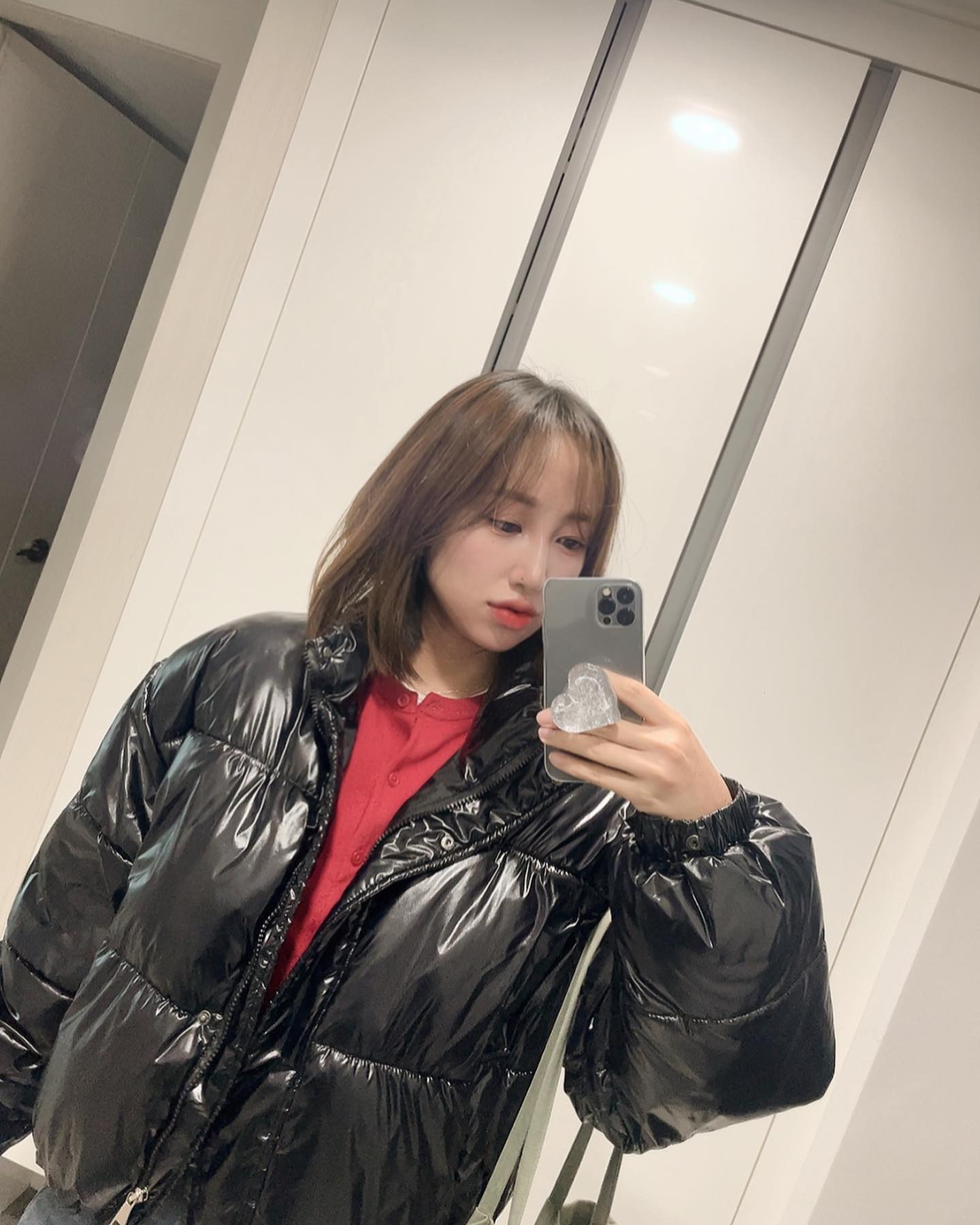 요즘 최애 텀블러백 ,, 없이 못살아 🖤 머리가 아주 이제 지저분