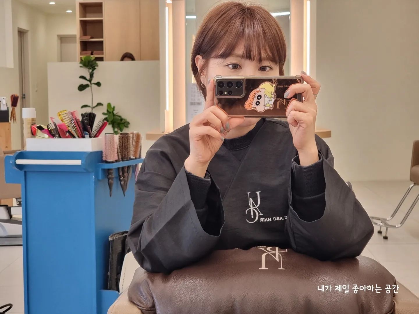 스타일 추천을 잘해주셔서 머리만족도 10000%인곳🩷⠀⠀

주차장도 넓고 접근성도 좋아서
머리하러 오기 편했어요

셀프탈색으로 머릿결이 많이 상했는데
손상도를 최소화시켜 예쁘게 만들어주셨어요
⠀
✅조근조근 설명도 잘해주시고 왕왕 친절하셔서 힐링하기좋았어요👍⠀
⠀
⠀
유아크헤어 신정달동점
매일 10:00 - 20:00 / 매달 2,4번째 수요일 휴무
울산 남구 수암로 80, 2층⠀
⠀
⠀
#울산미용실추천 #울산미용실 #울산남구미용실 
#신정동미용실 #달동미용실 #울산머리잘하는곳
#유아크헤어 #유아크헤어신정달동점 #청우디자이너