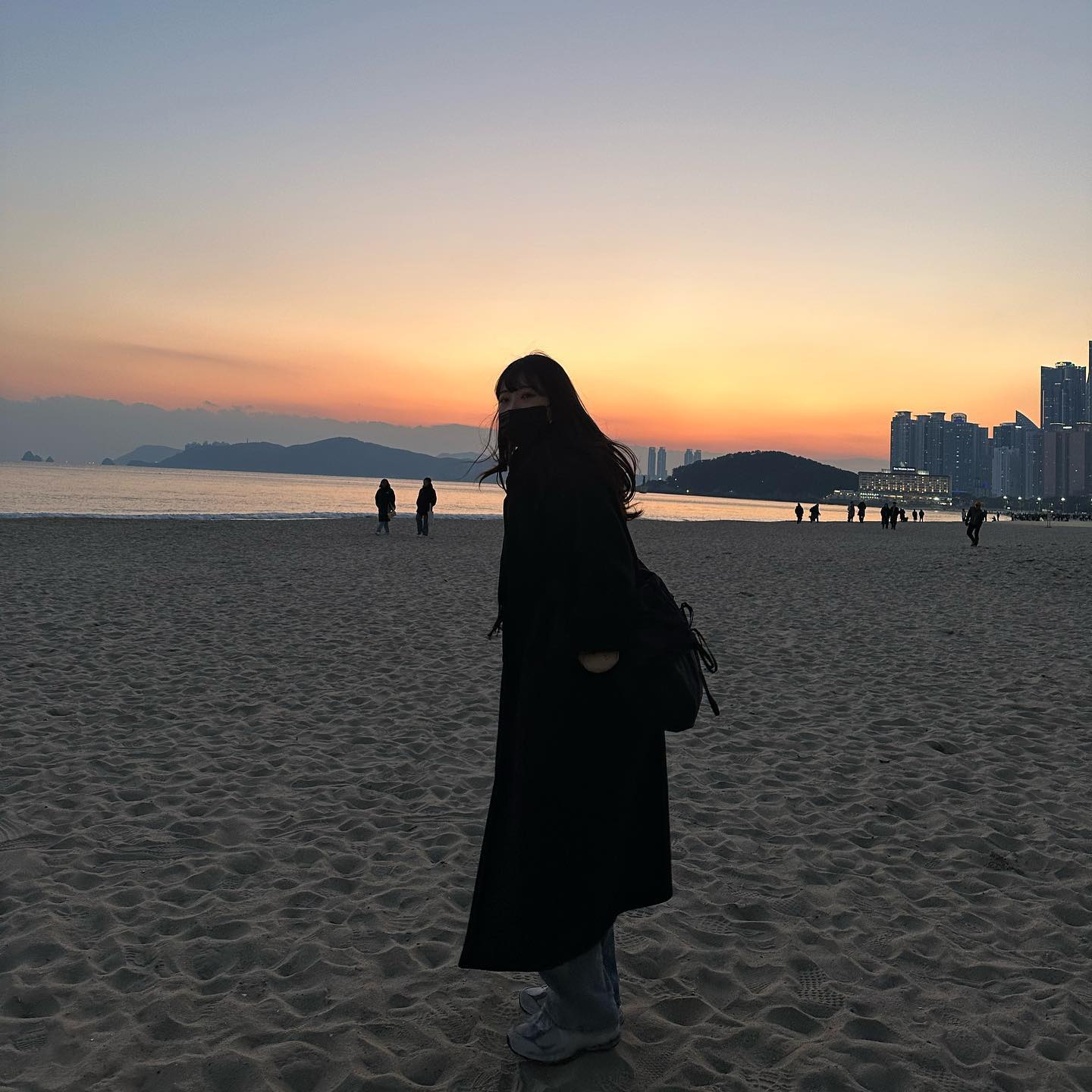 이 날만을 기다렸지만 (…) 아무튼 메리 크리스마스 🎄