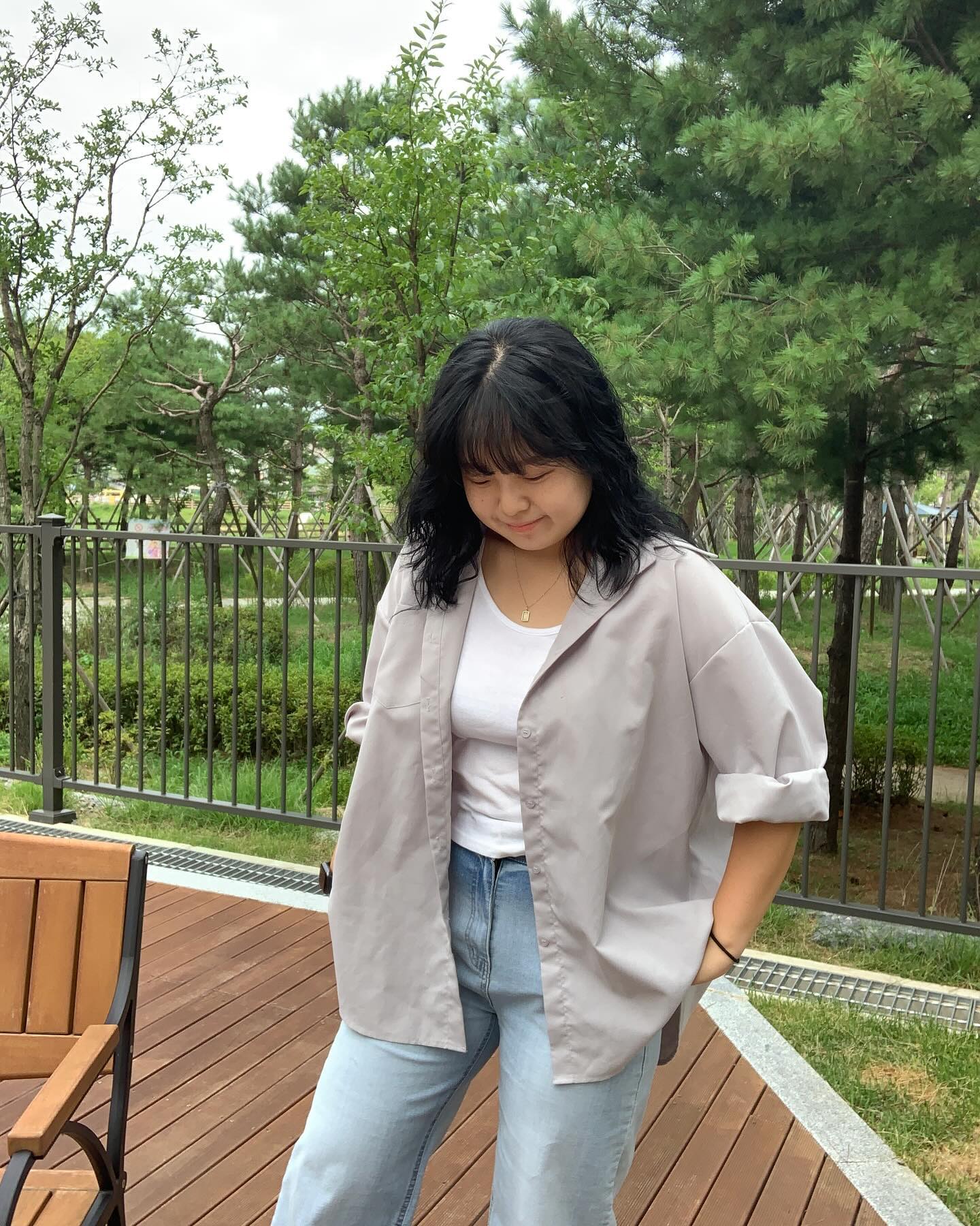 💚 마리앙플러스와 함께 💚

저와 같이 하비인 사람들‼️ 항상 바지 고를 때 매번 어렵게 고르고 계신가요❗️ 

 이번 제가 소개할 제품명은 키터으 여유일자 팬츠 P6221
 사이즈는 L (66) 

여름에도 입기 너무 편하고 시원하고 허리가 속밴딩 이여서 더더욱 만족 했던 팬츠 입니다 😭  장거리 운전할 때나 오래 앉아있는 사람들에게 편안하고 핏도 이쁜 바지 입니다.. 🤍

일자 핏이라 굴곡/군살 커버 까지 완벽✨

#마리앙플러스 #MARIANGPLUS #서포터즈3기 #마리앙서포터즈 #서포터즈 #광고 #협찬 #빅사이즈 #플러스사이즈 #빅사이즈쇼핑몰 #청주 #옷 #옷스타그램 #옷코디 #청바지